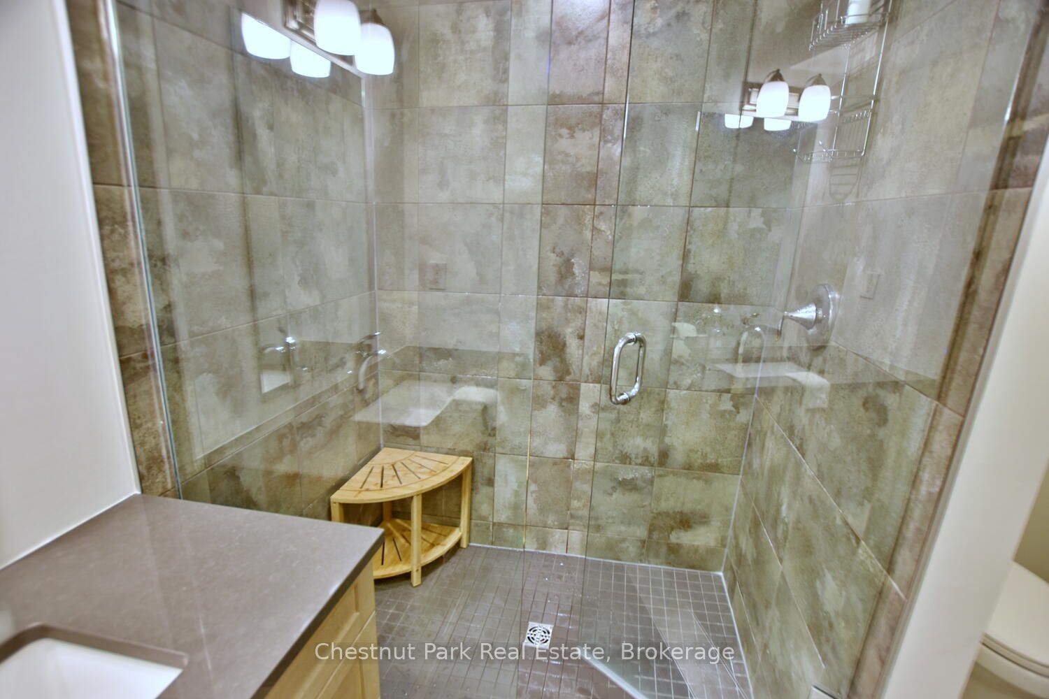 146 Red Pine Street Property Photo 30