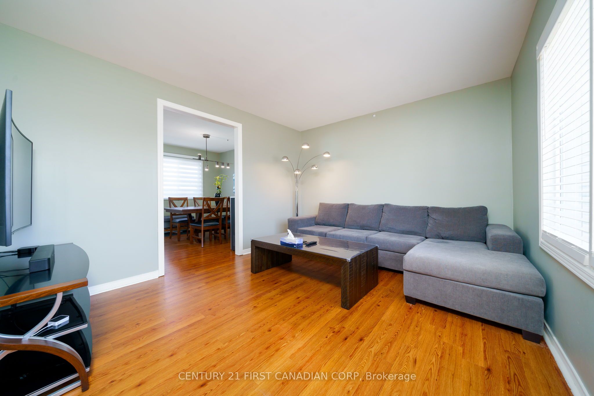 215 Beattie Street Property Photo 3