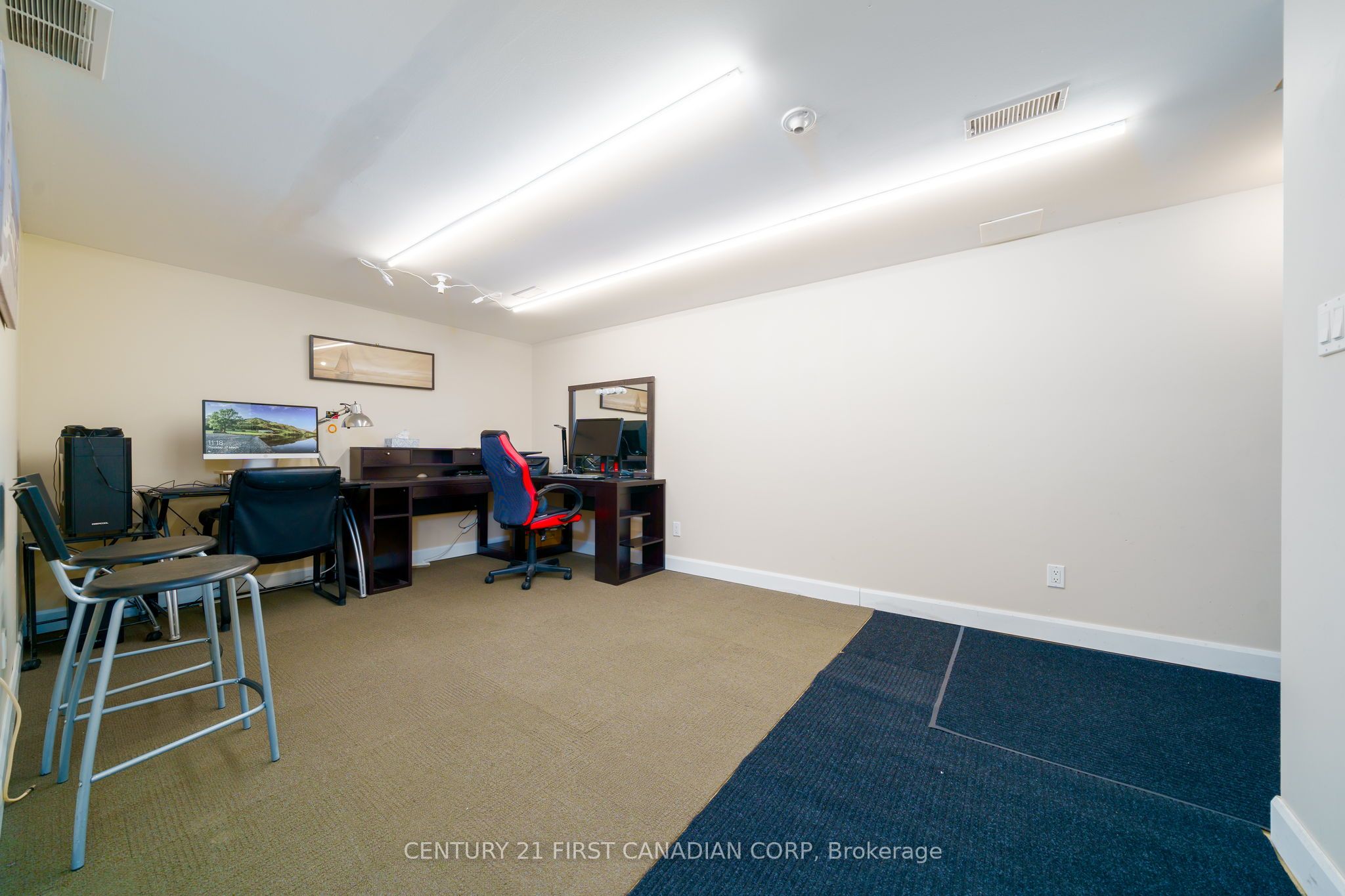 215 Beattie Street Property Photo 14