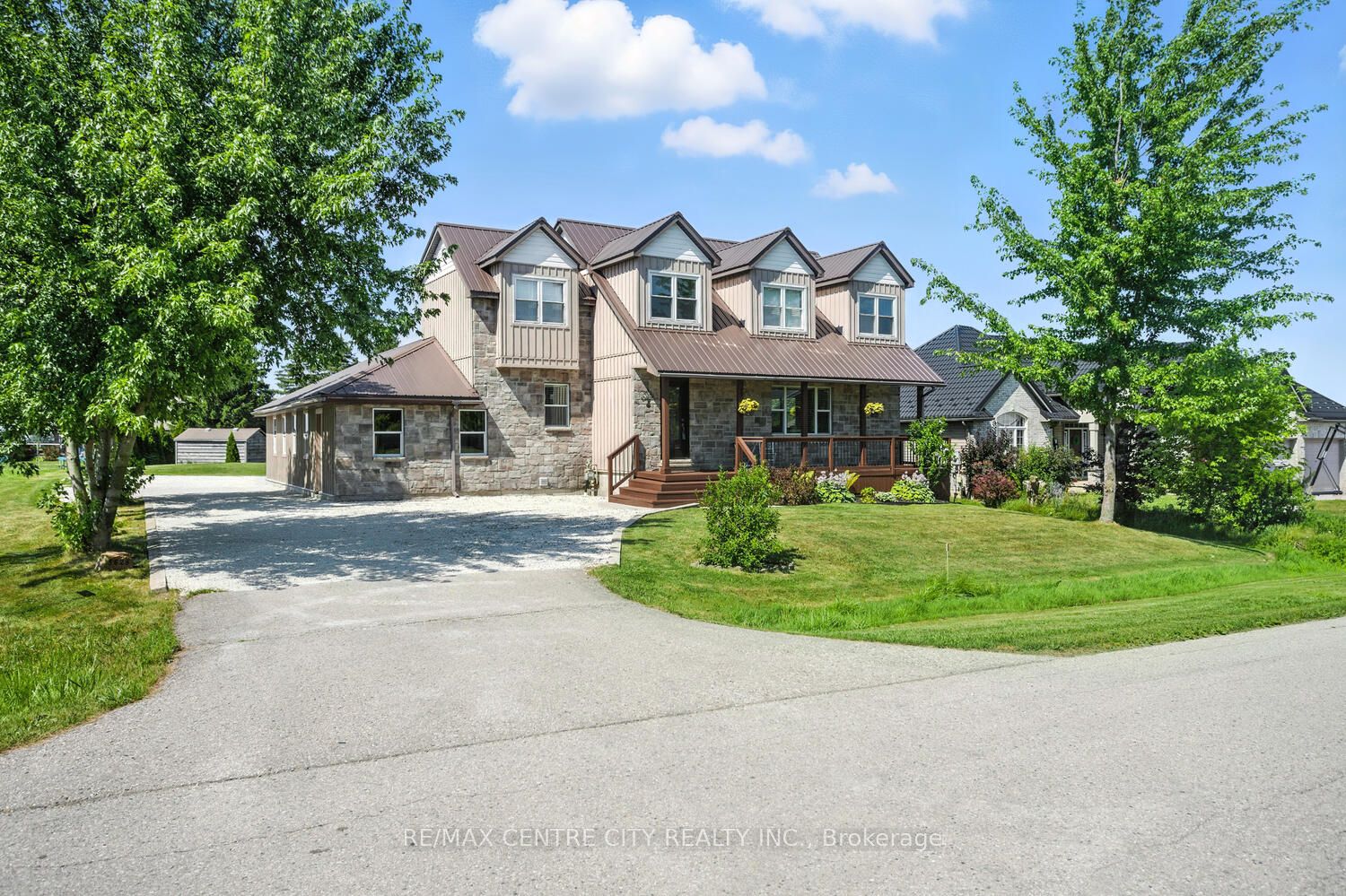 5623 Chriselle Place Property Photo 1