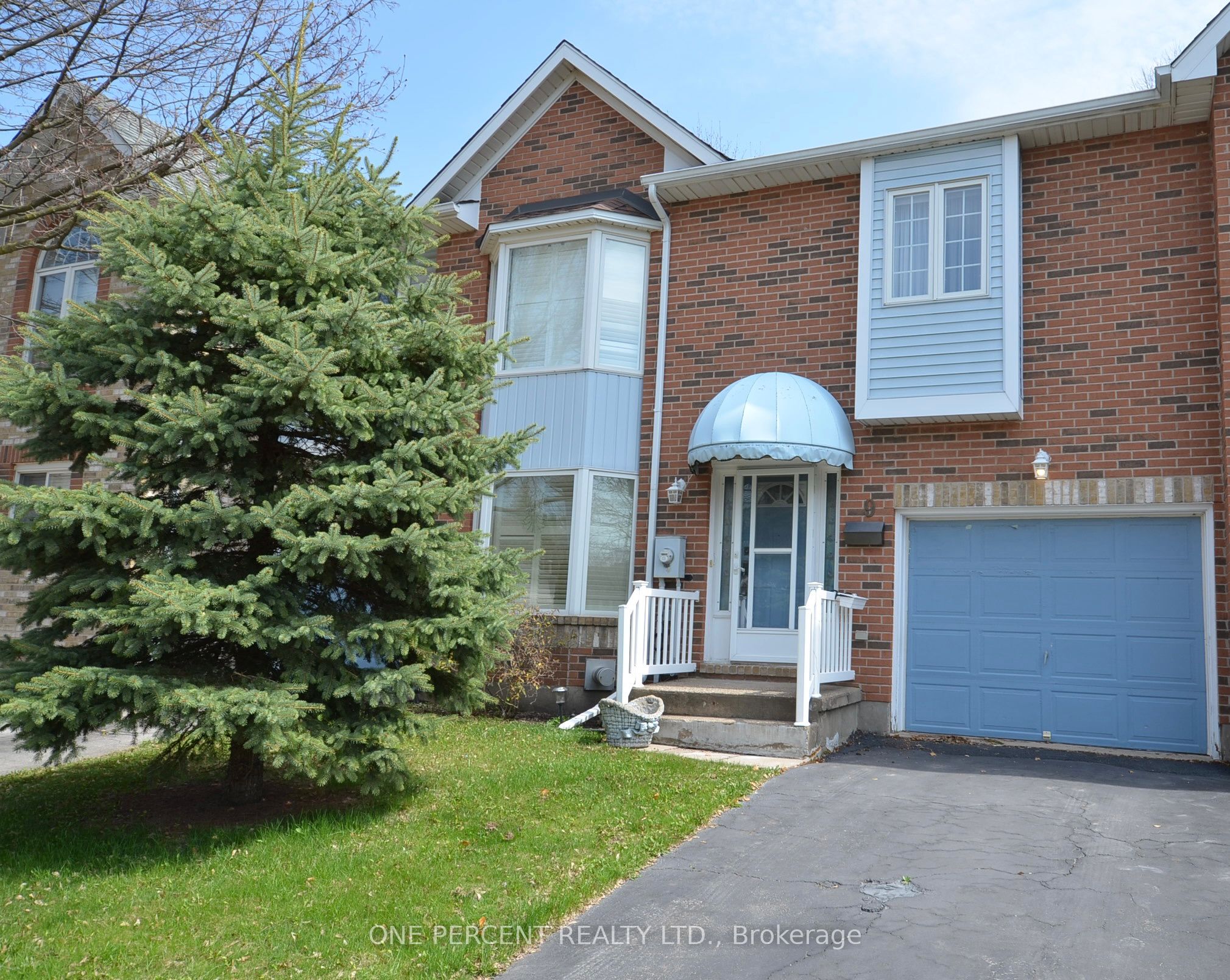 9 Hunters Court Property Photo 1