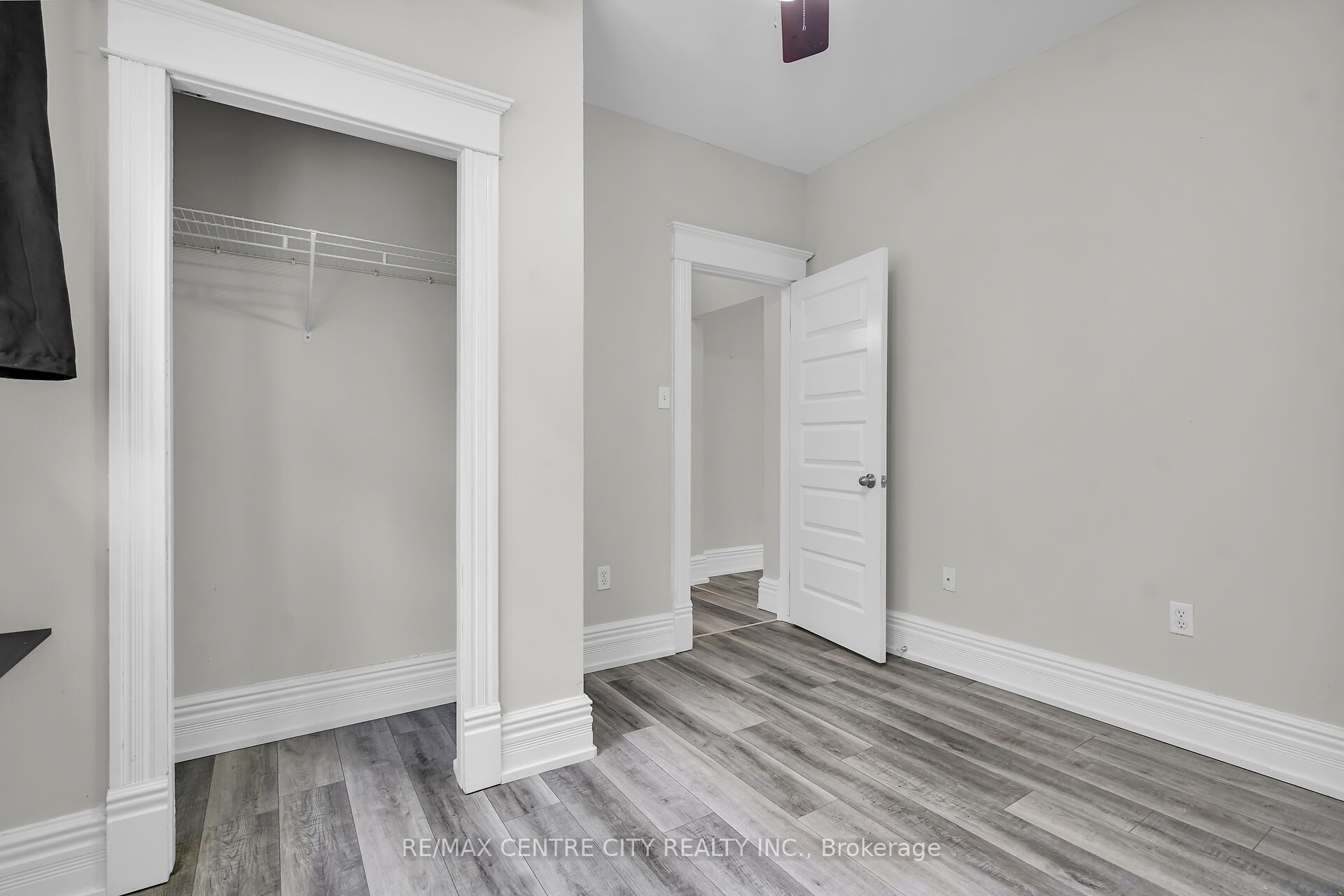 922 Queens Ave Property Photo 29