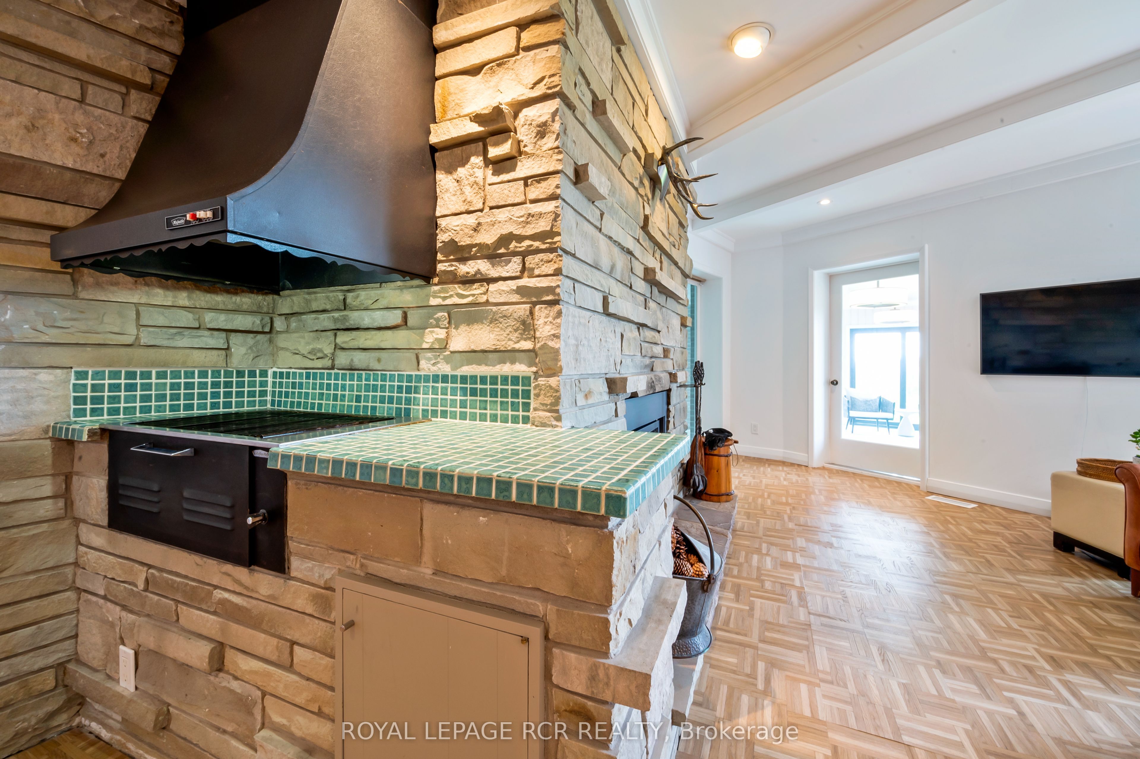 6398 Second Line Property Photo 34
