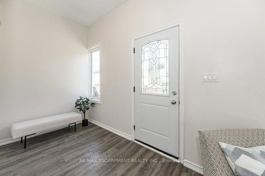 196 Picton Street Property Photo 5