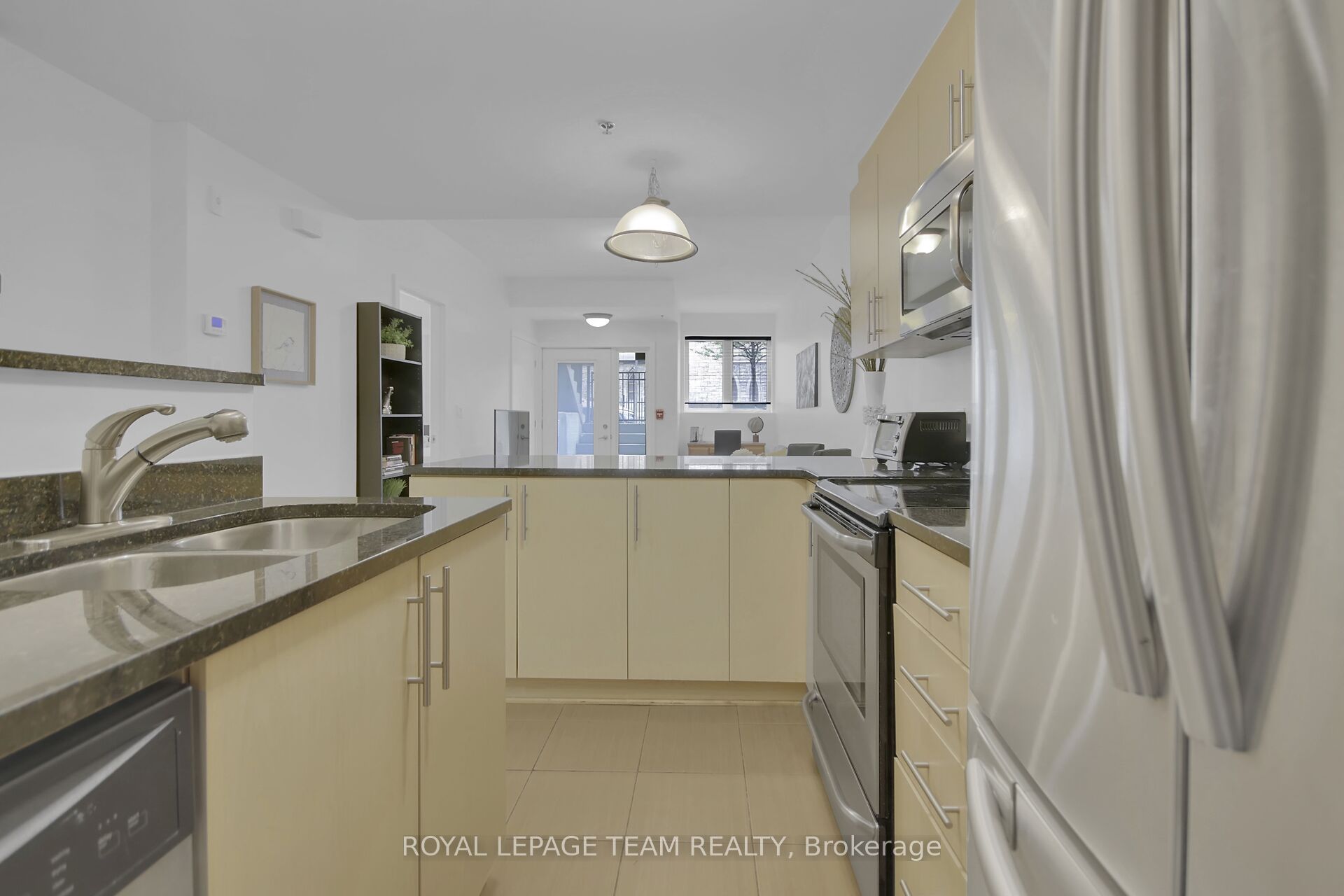 142 Daly Avenue 102 Property Photo 15