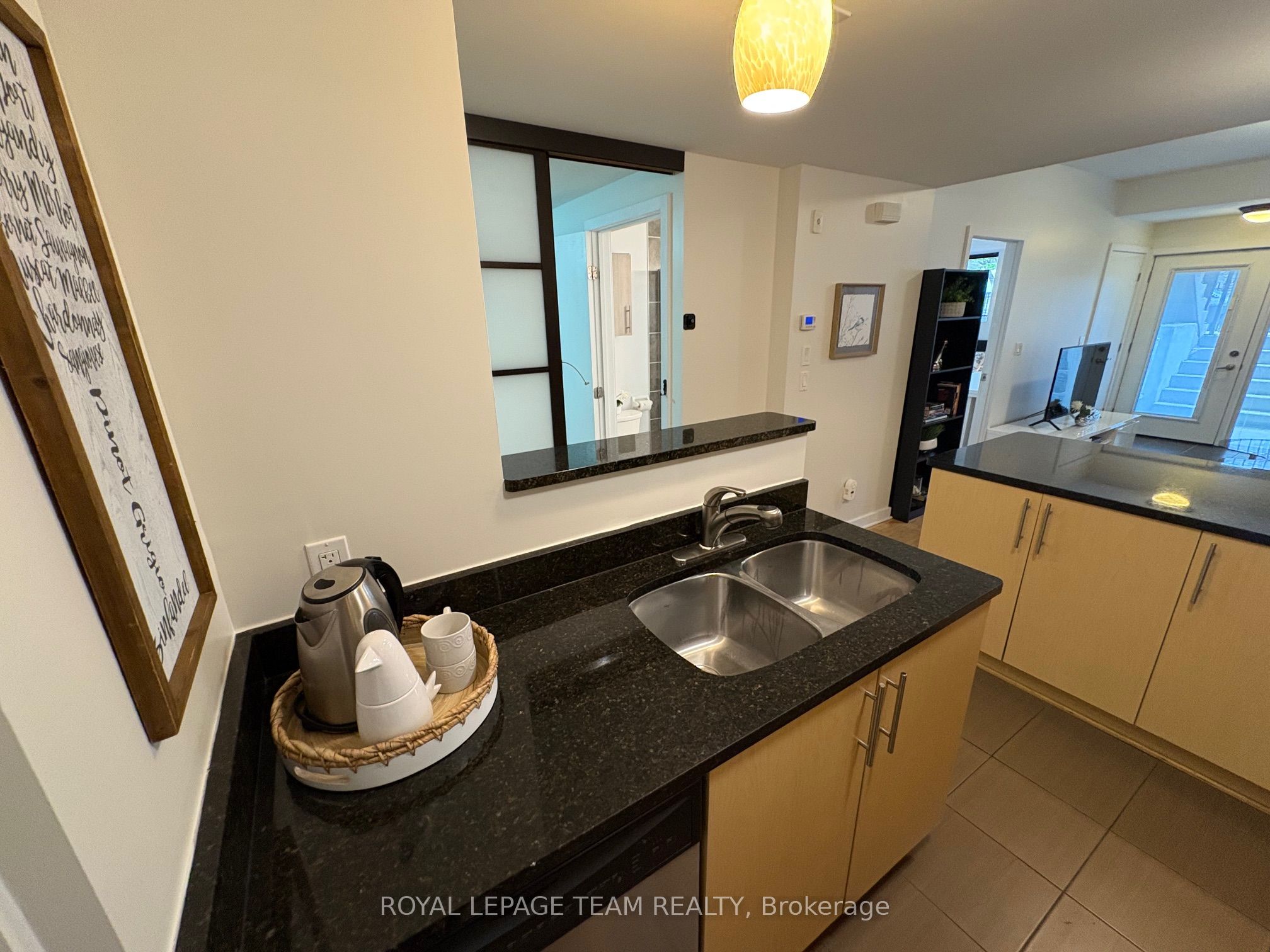 142 Daly Avenue 102 Property Photo 20