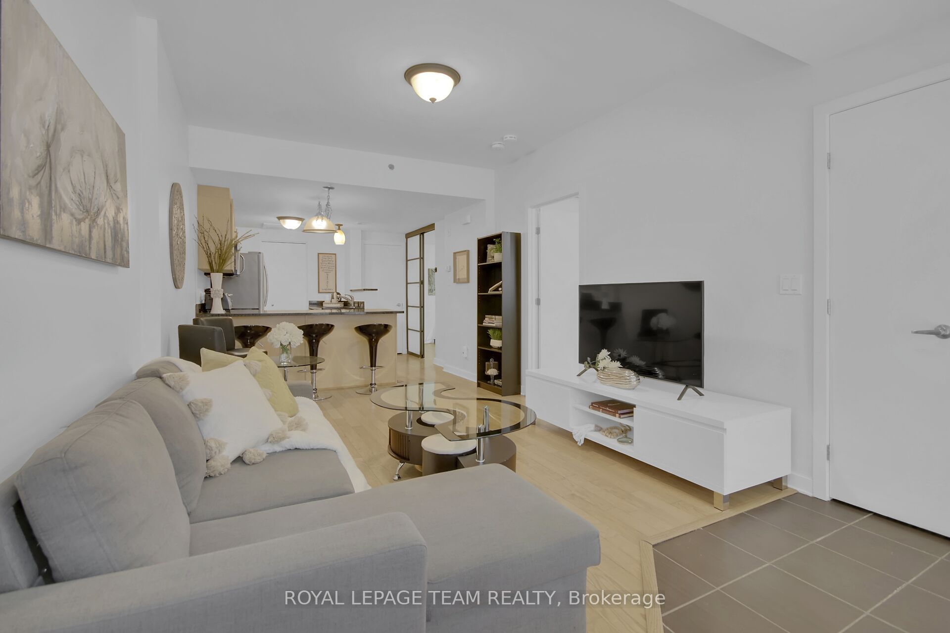 142 Daly Avenue 102 Property Photo 25