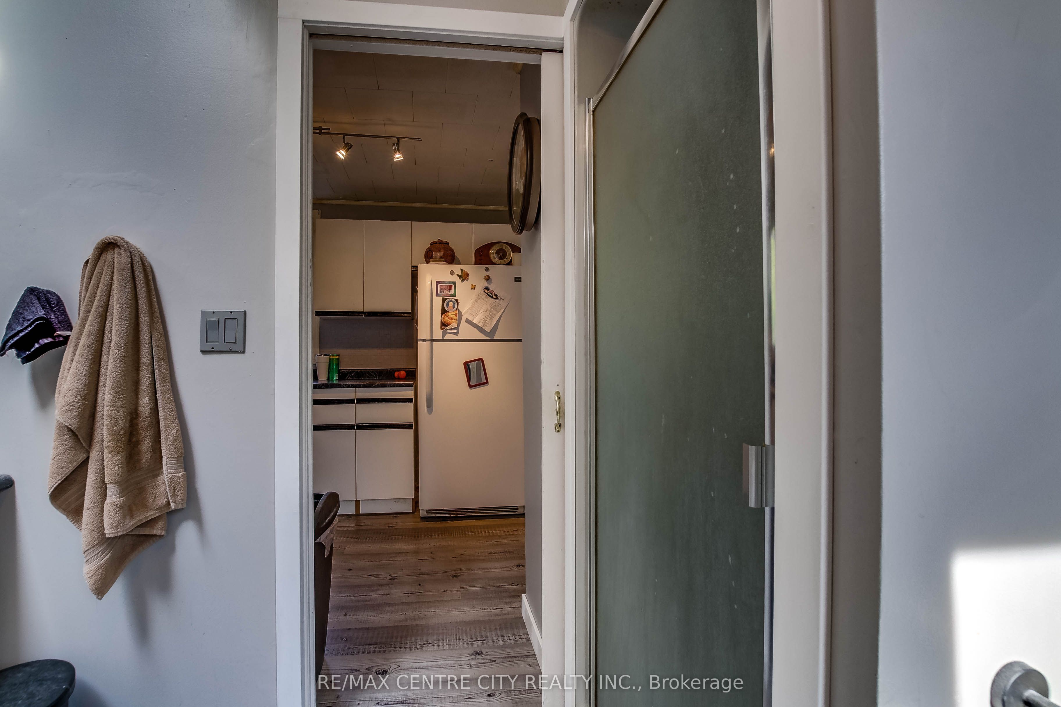 355 Warren Street Property Photo 10