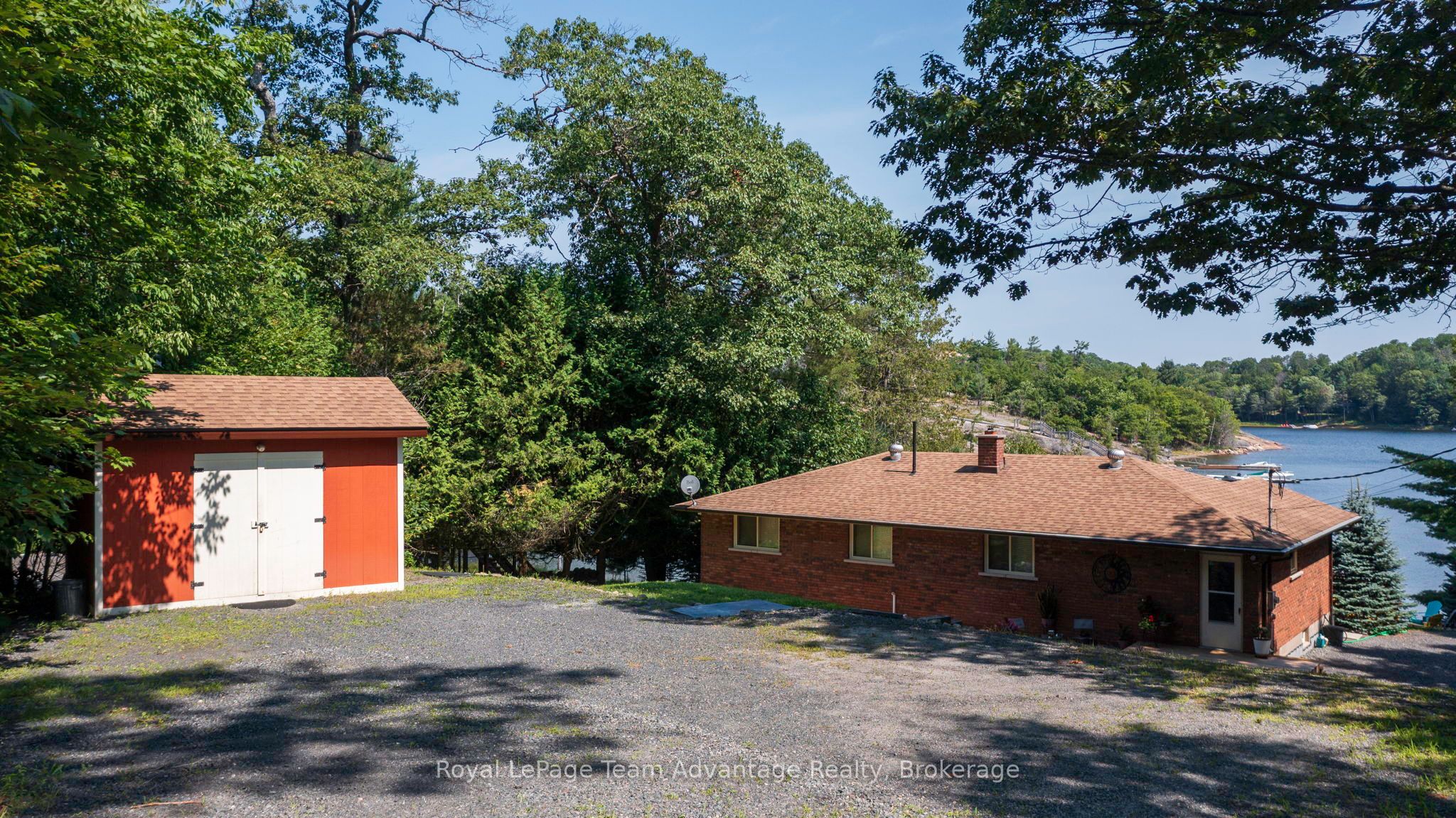 18 Pine Valley Drive Property Photo 7