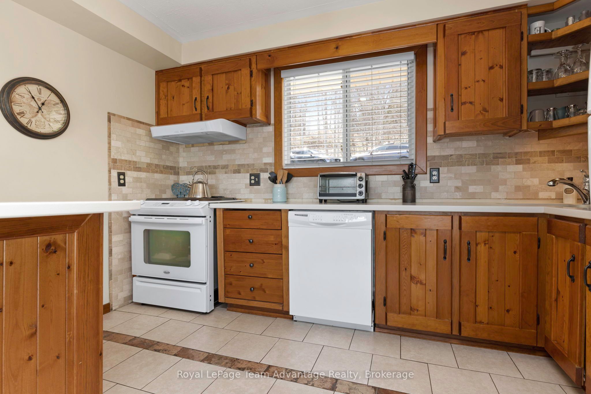 18 Pine Valley Drive Property Photo 15