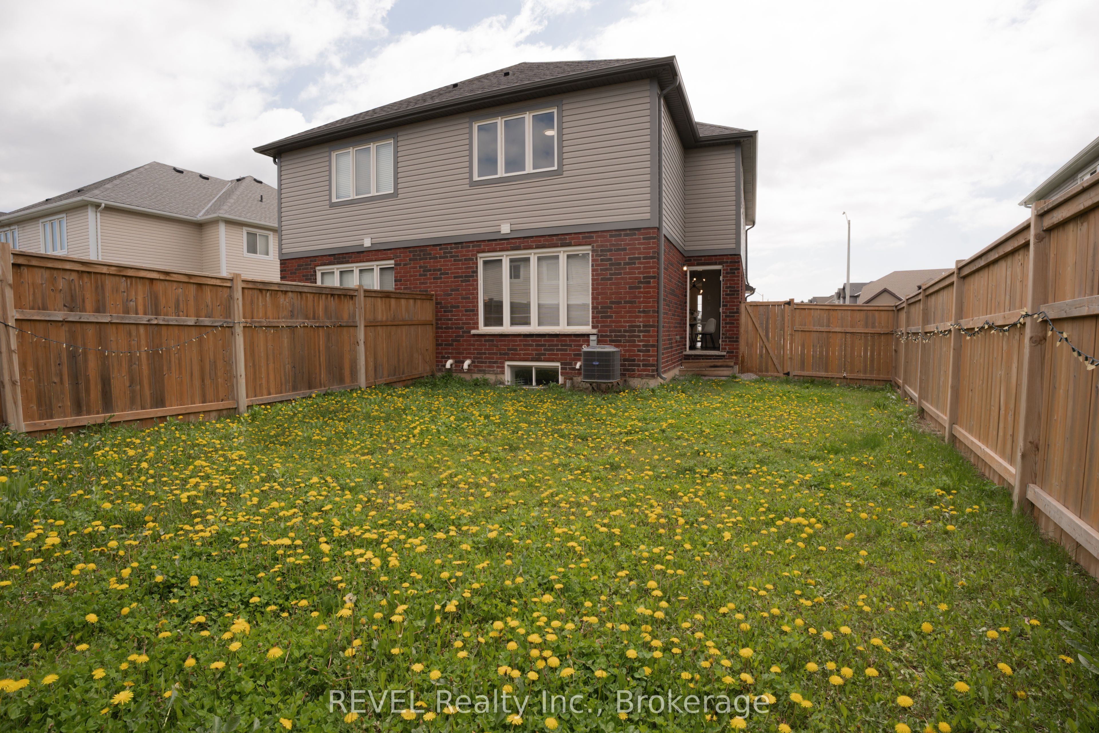 7 Hawthorn Avenue Property Photo 30