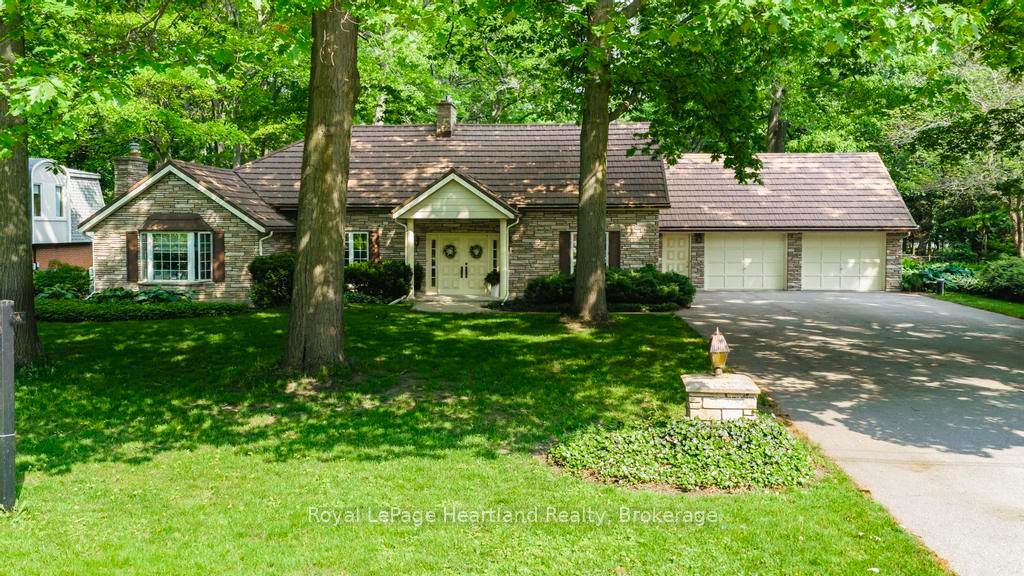 81366 Champlain Boulevard Property Photo 1