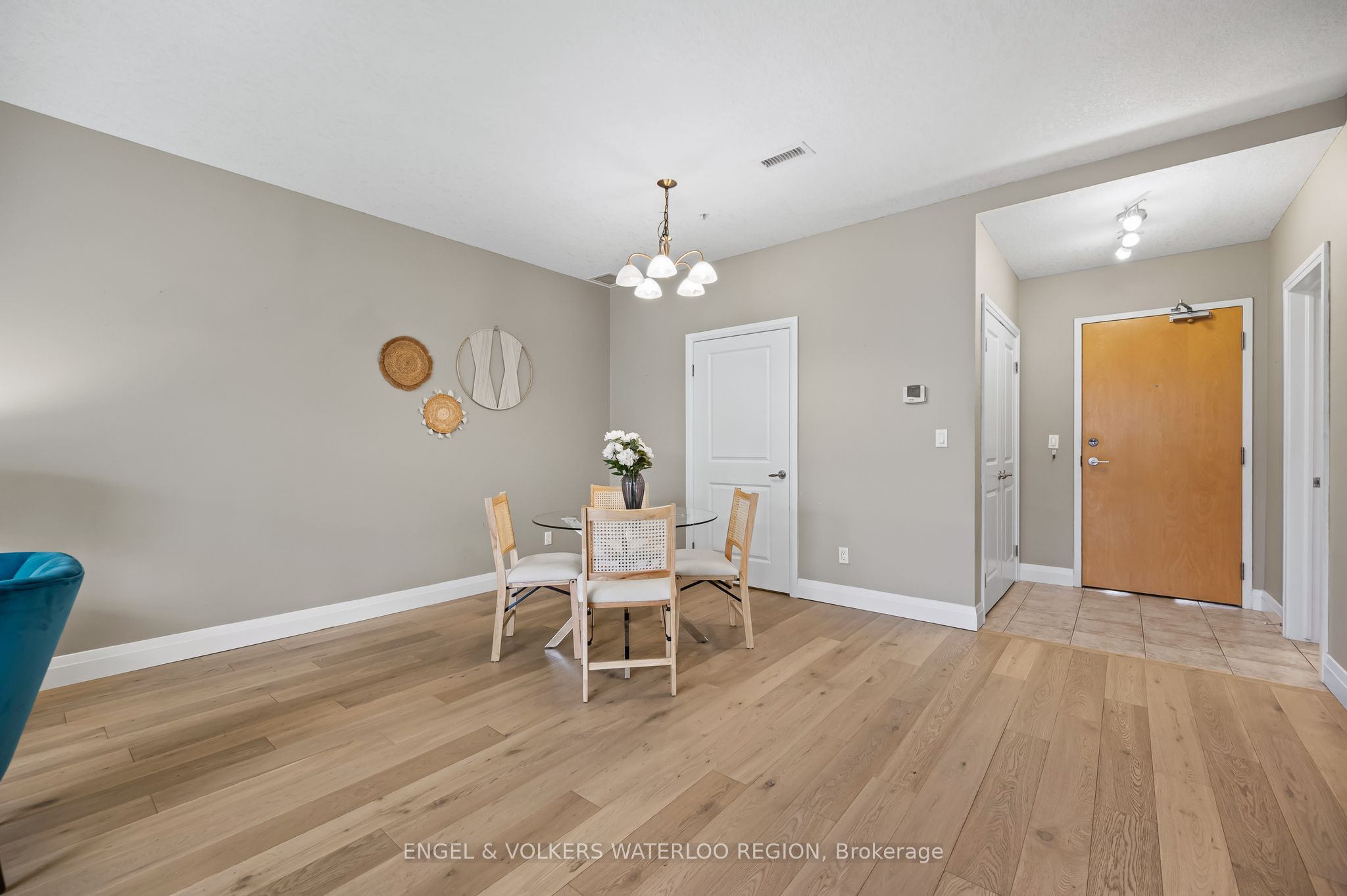 #212 - 165 Duke Street Property Photo 11