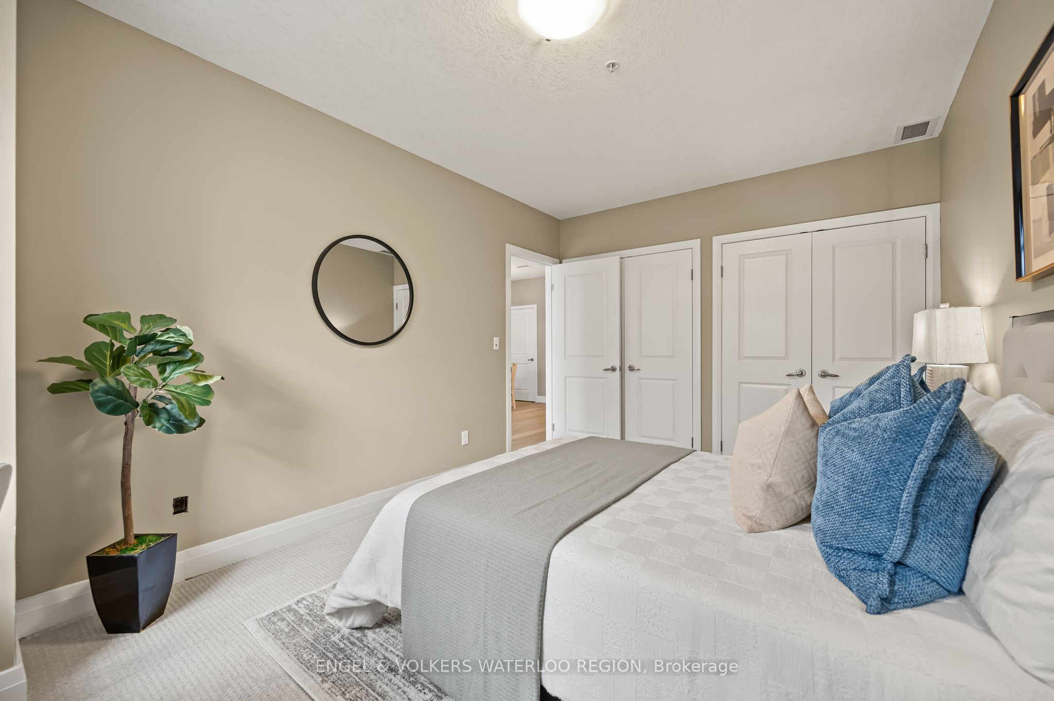 #212 - 165 Duke Street Property Photo 20