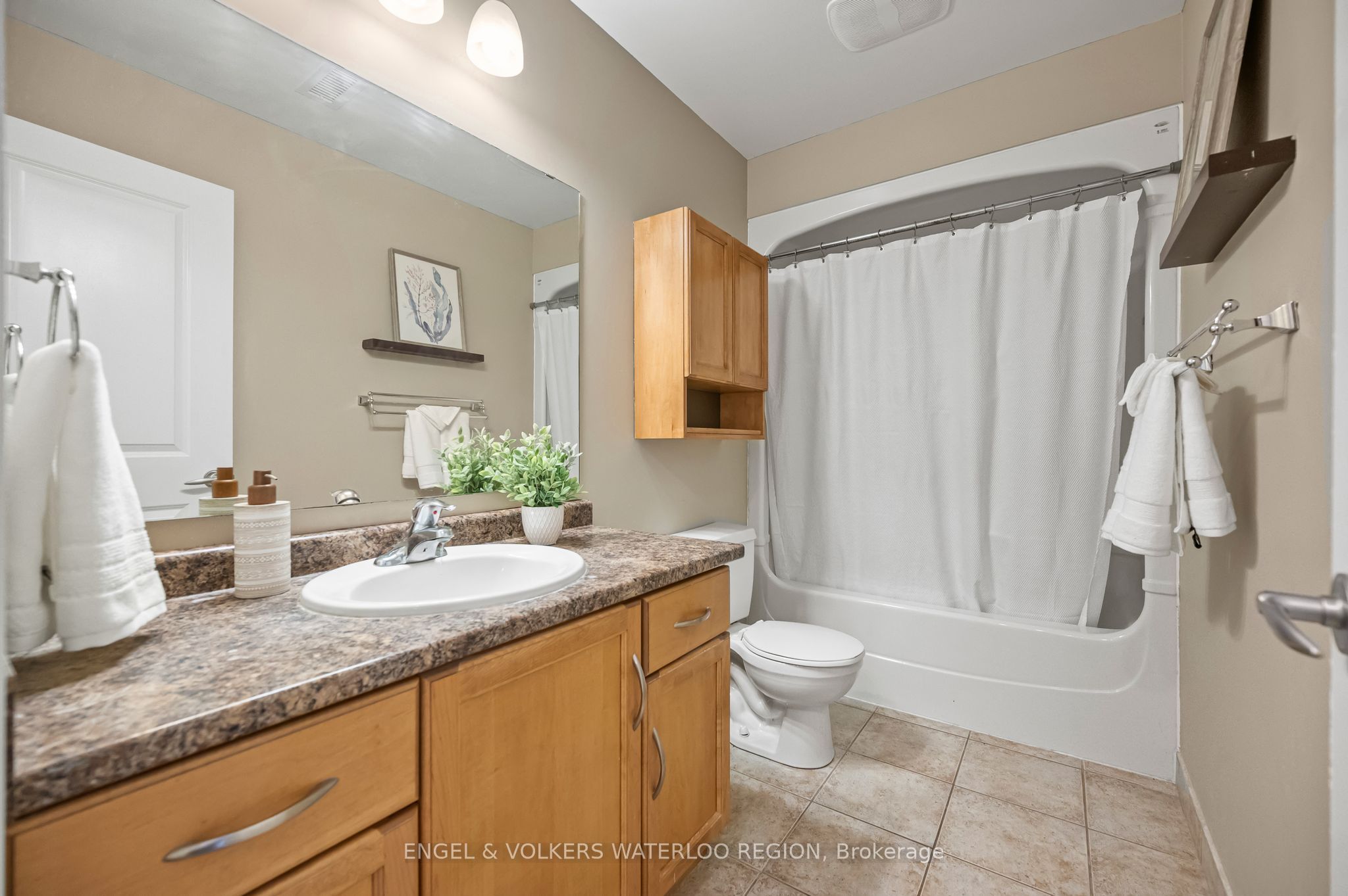 #212 - 165 Duke Street Property Photo 22