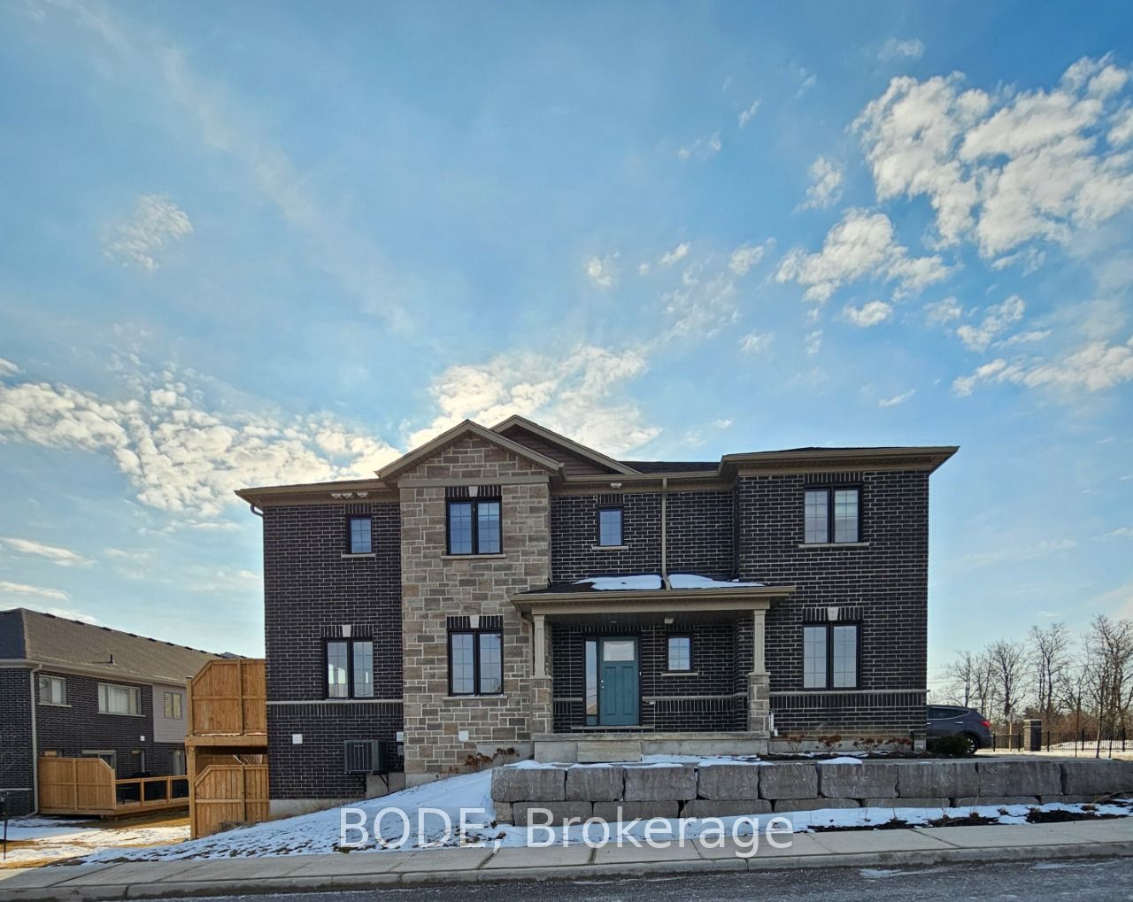2 Goldie Mill Road Property Photo 1