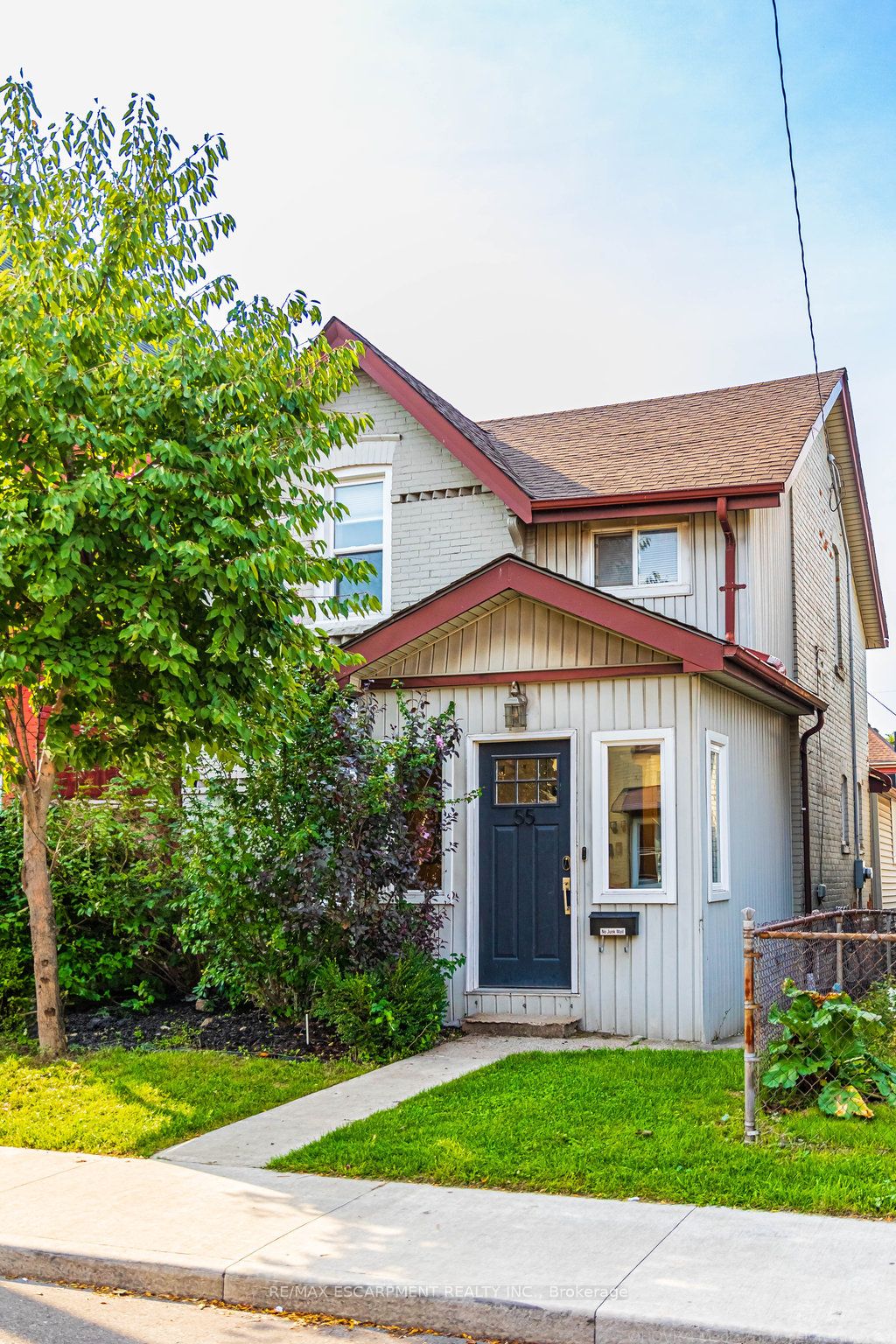 55 Cheever St Property Photo 1