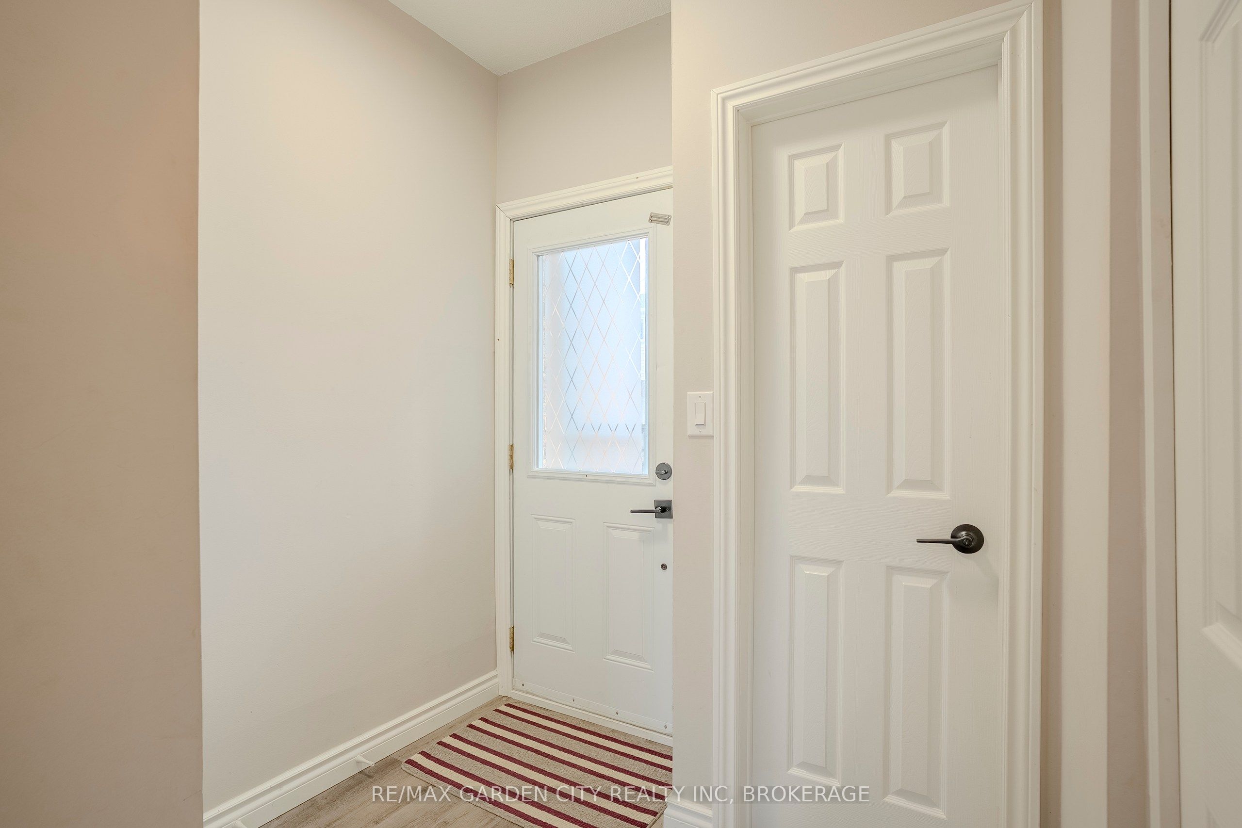 149 St. Catharines Street 15 Property Photo 4