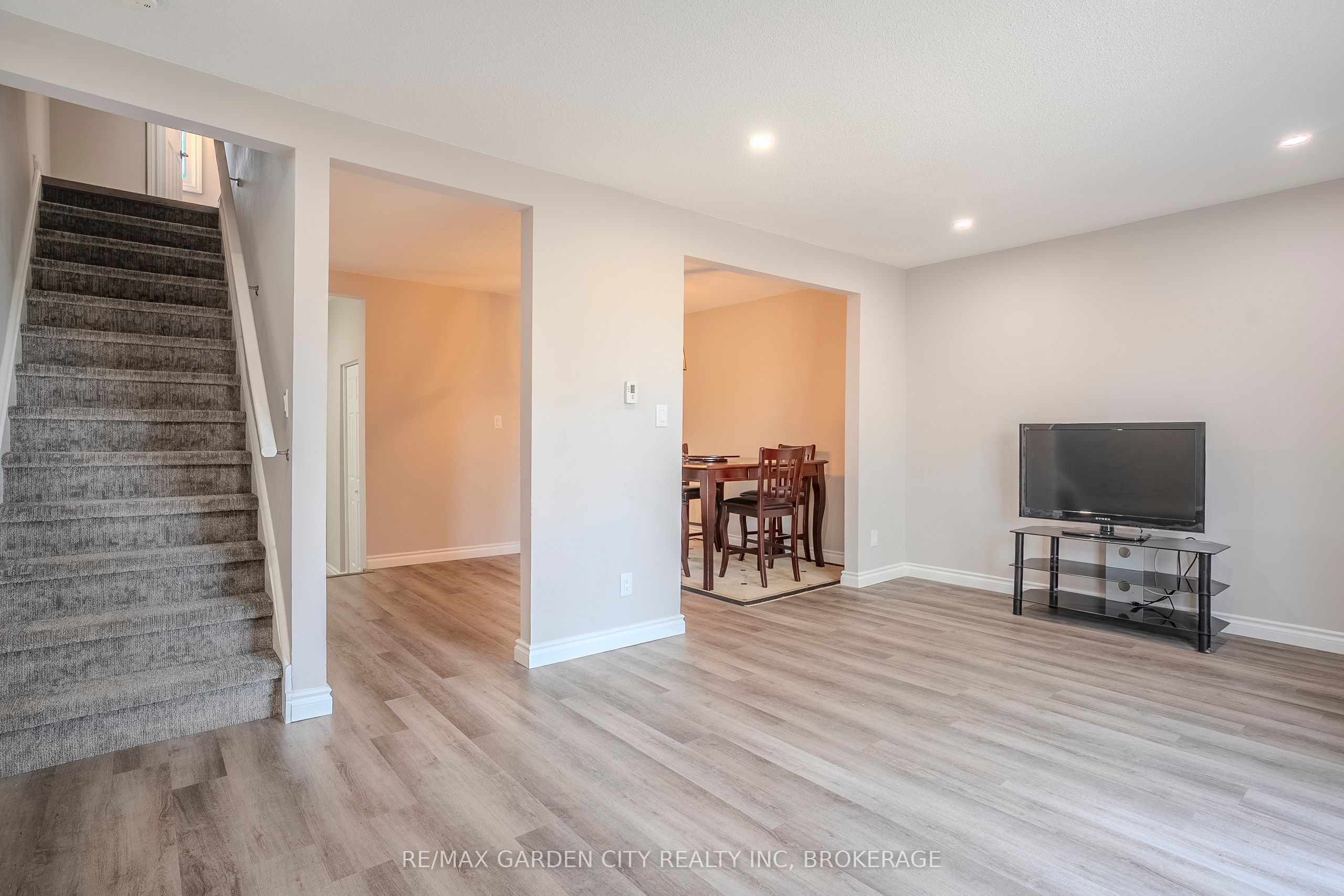 149 St. Catharines Street 15 Property Photo 10