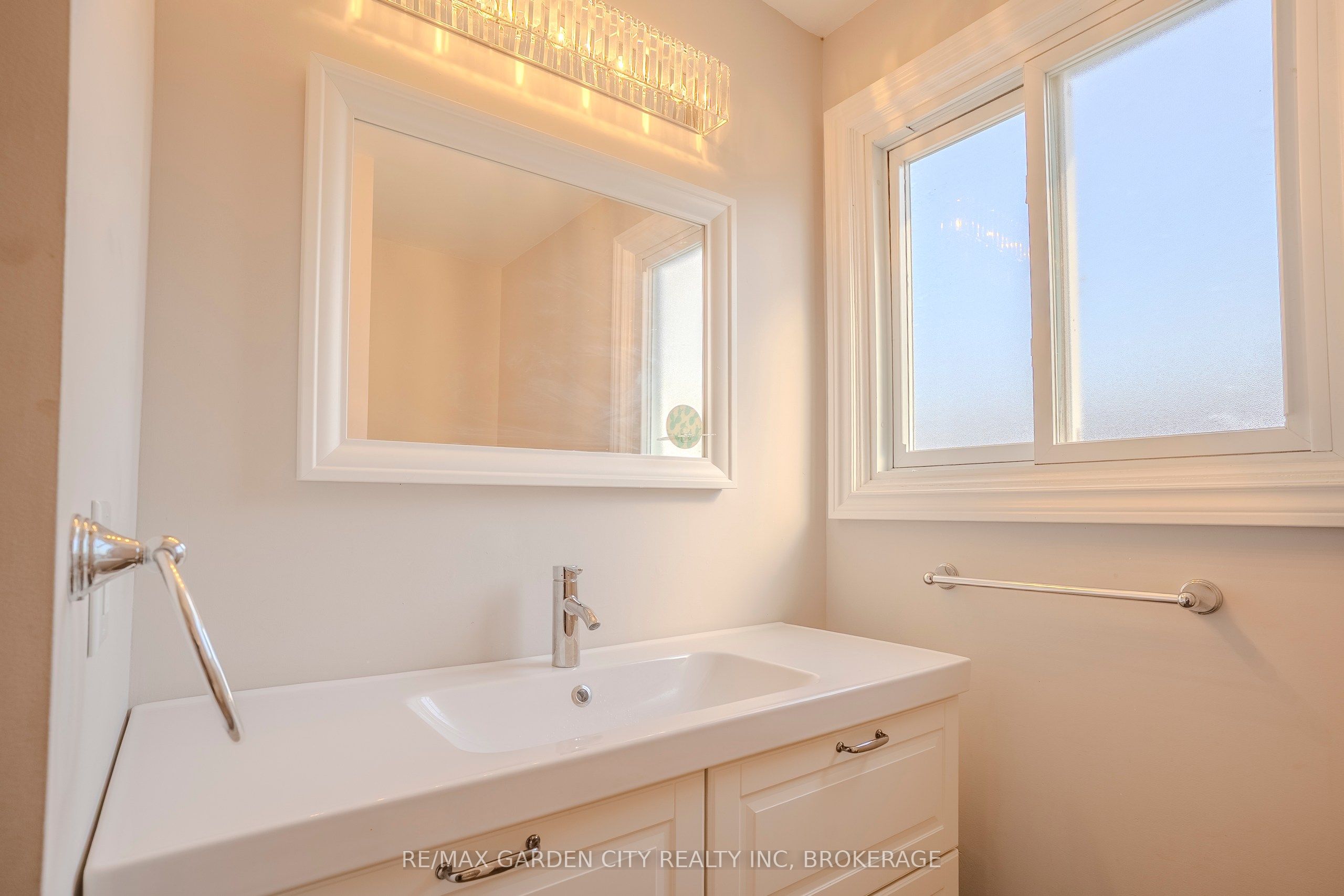 149 St. Catharines Street 15 Property Photo 15