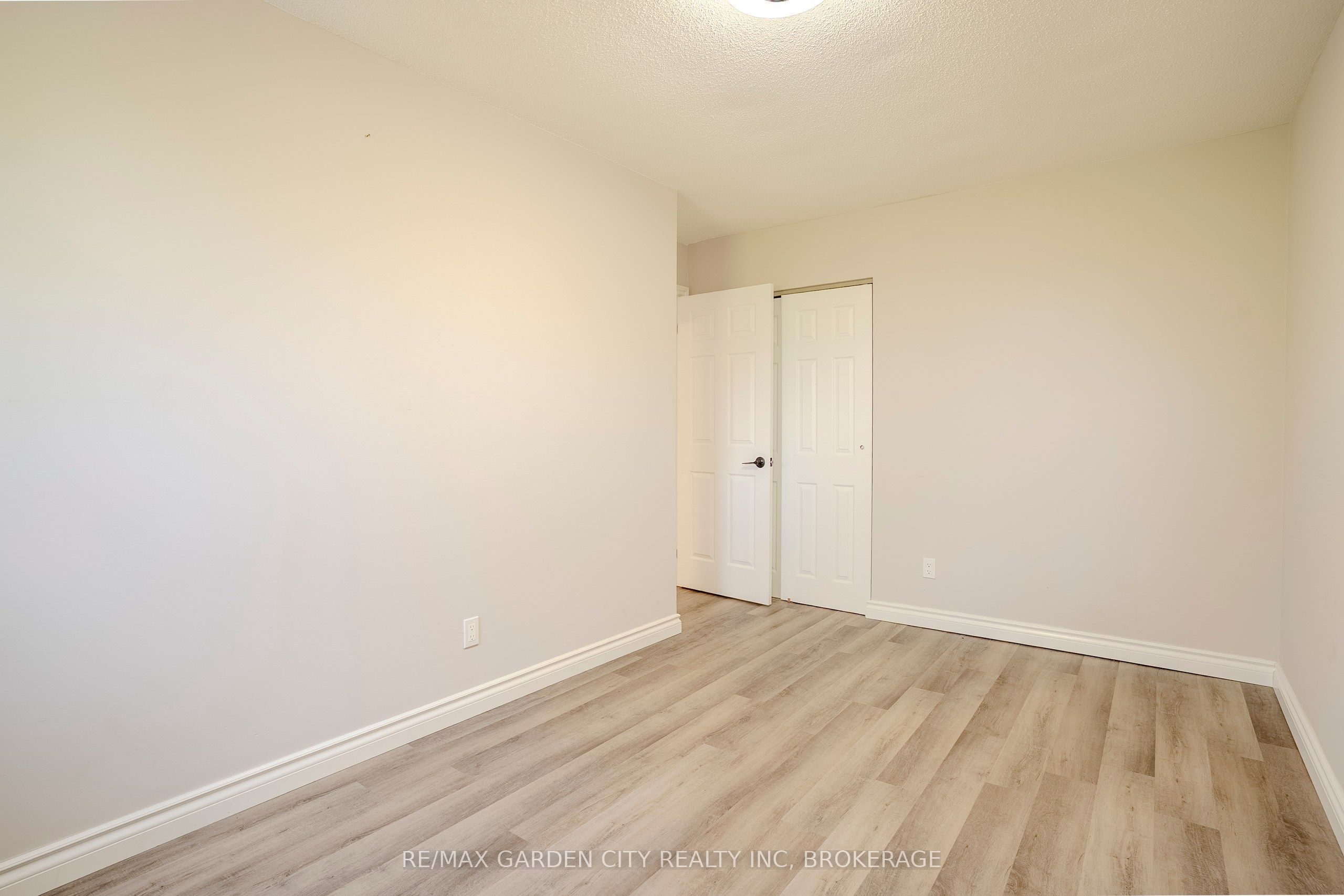149 St. Catharines Street 15 Property Photo 19