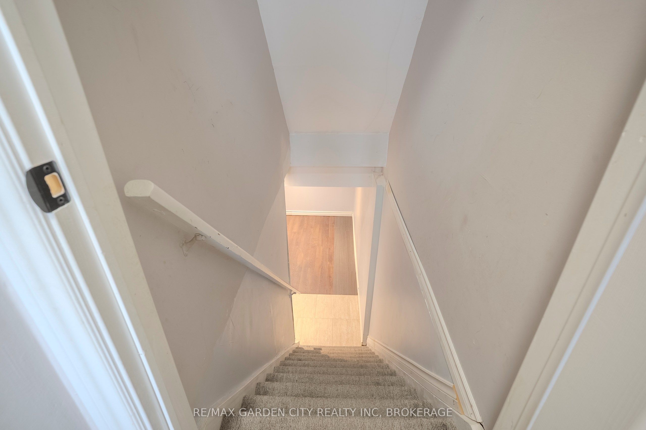 149 St. Catharines Street 15 Property Photo 22