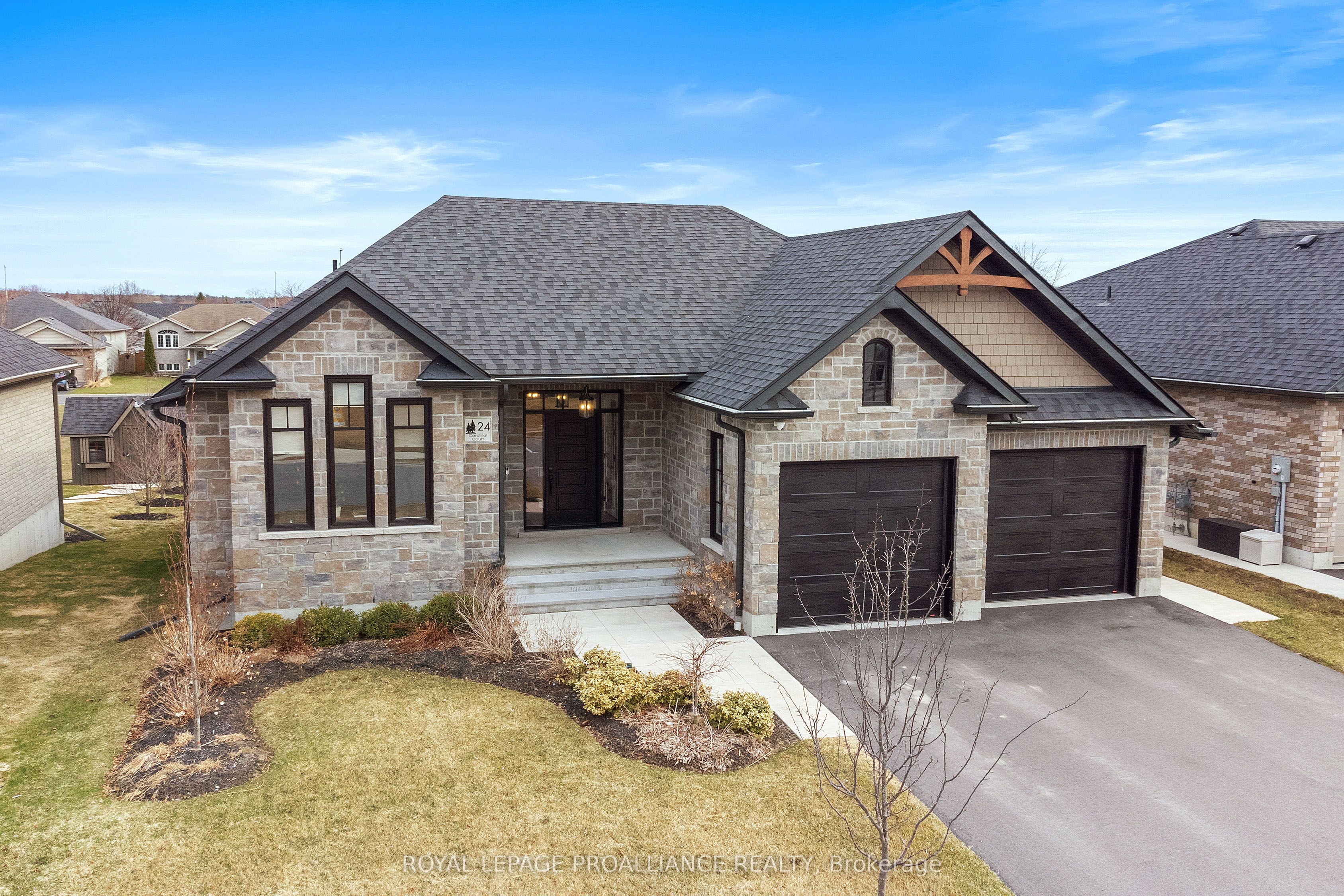 24 Cardinal Court Property Photo