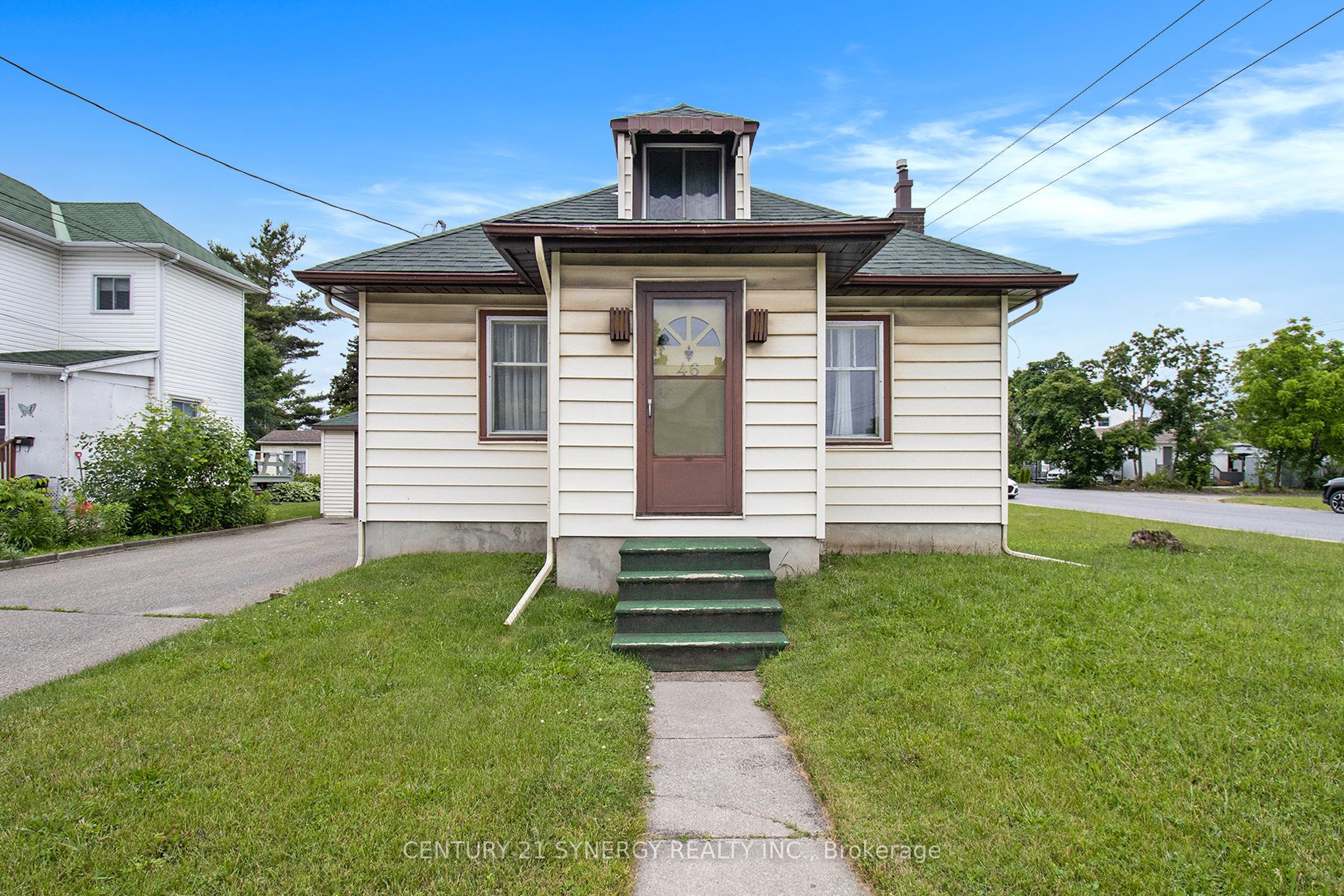 46 Cornelia Street Property Photo 2
