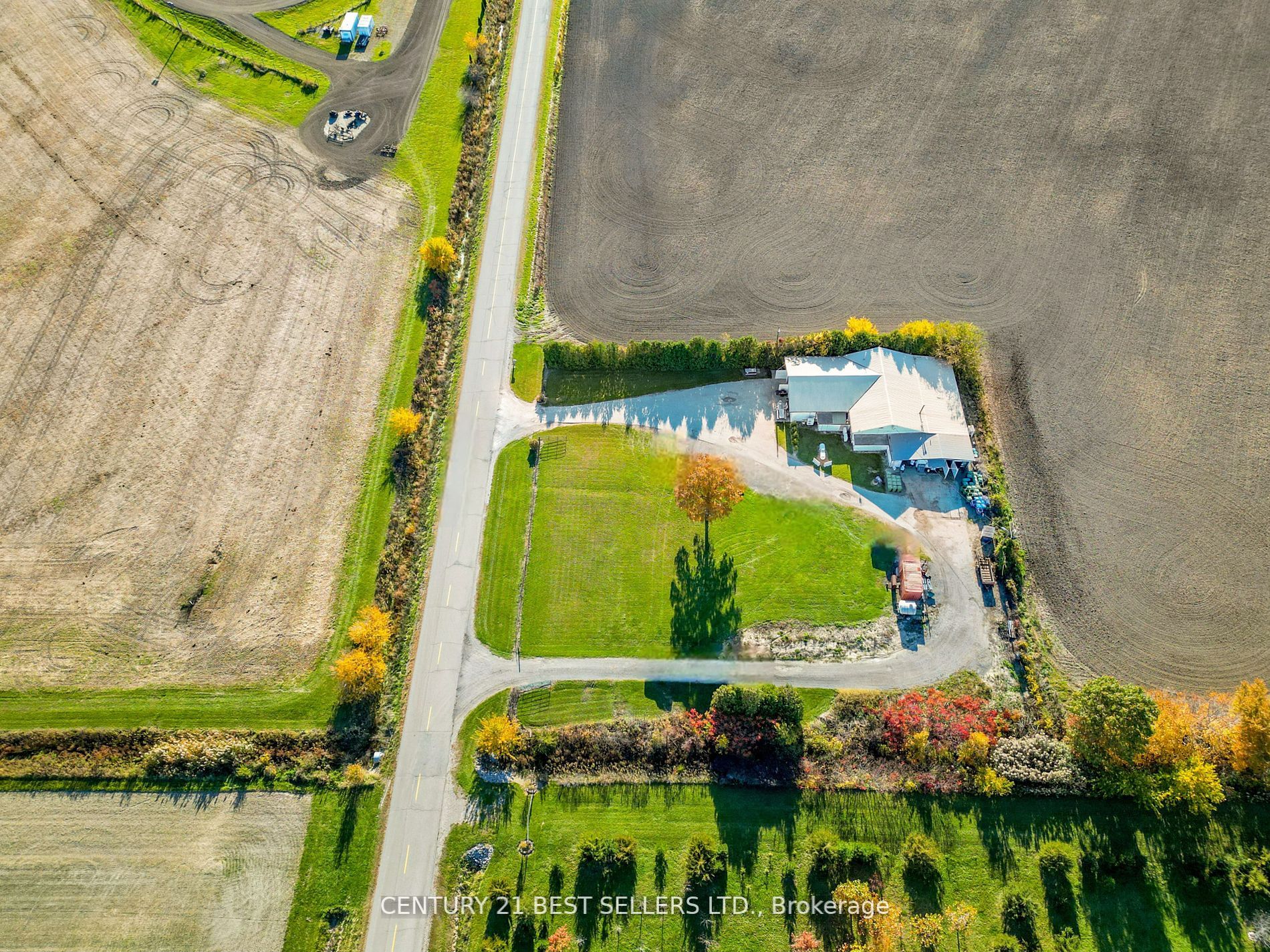 4049 Bonneau Line Property Photo 10