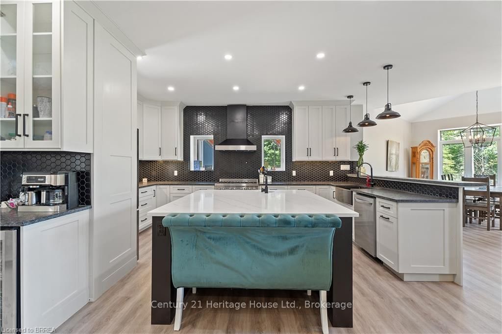 115 Old Rainy Lake Road Property Photo 1
