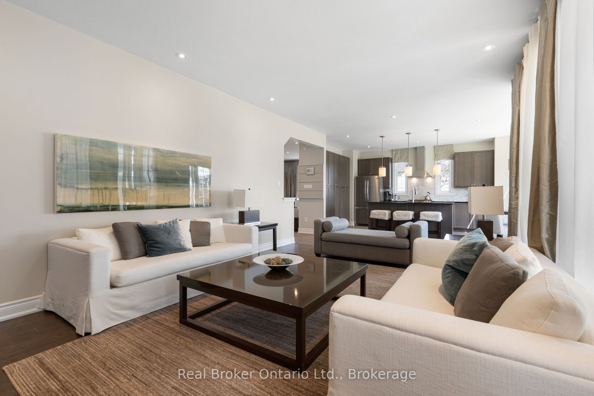 18 Venture Way Property Photo 6