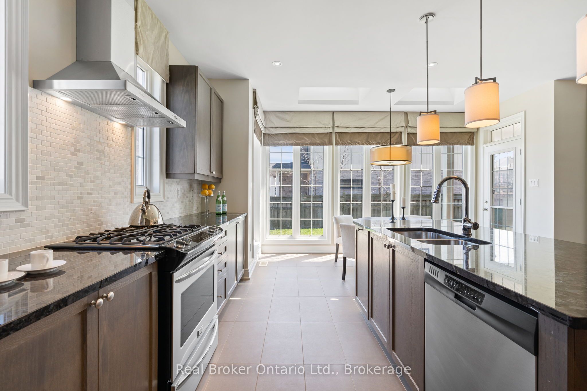 18 Venture Way Property Photo 7