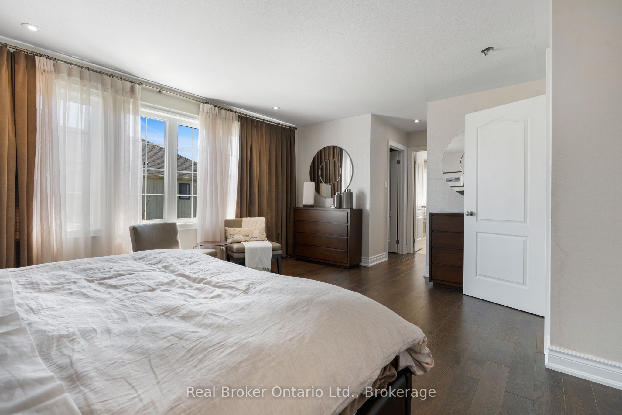 18 Venture Way Property Photo 13