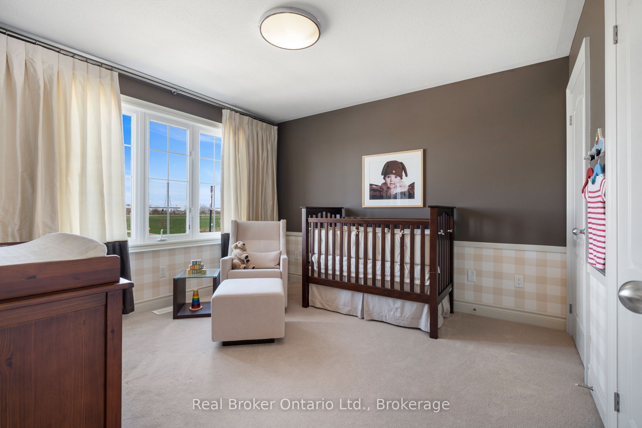 18 Venture Way Property Photo 15