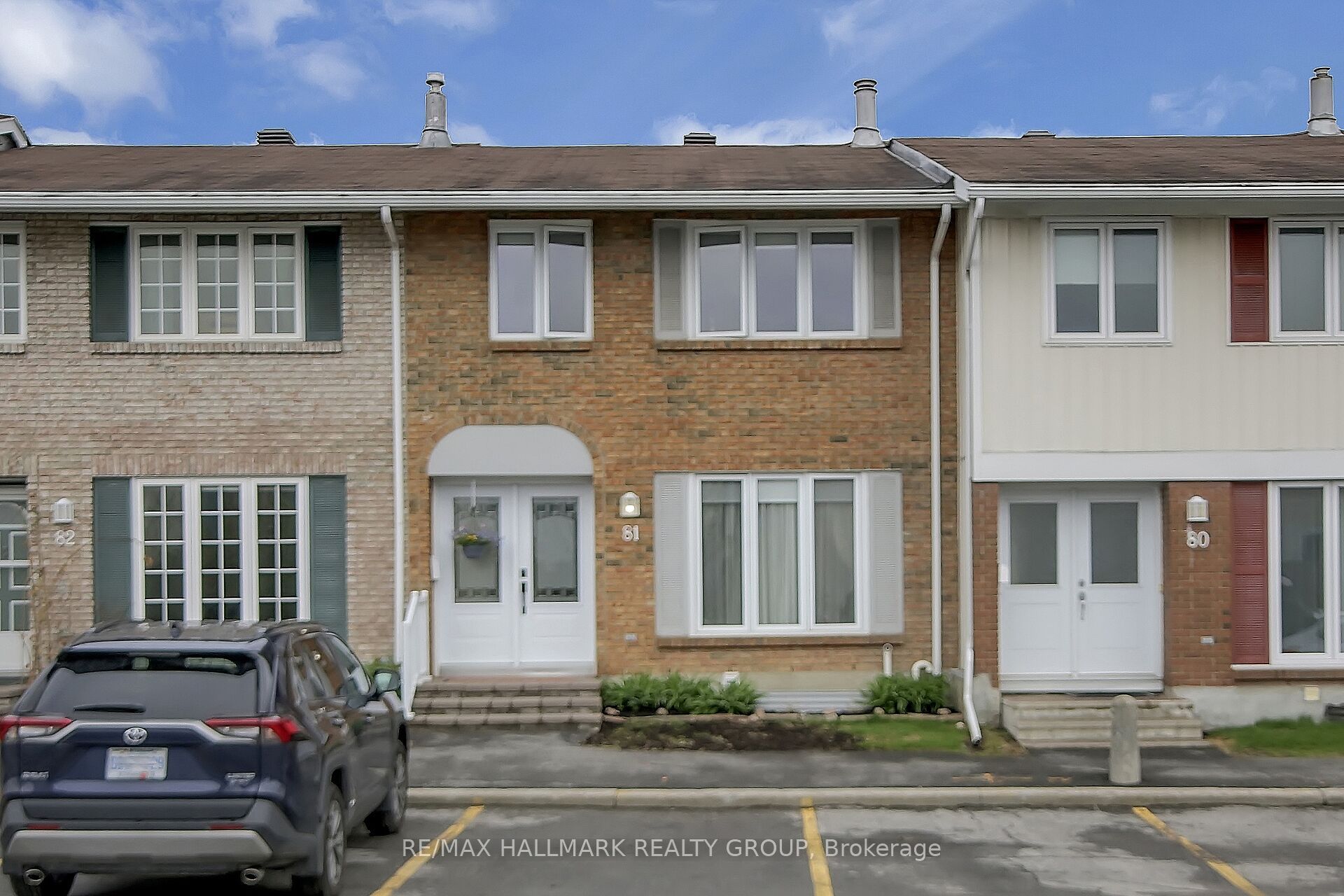 #81 - 2061 Jasmine Crescent Property Photo