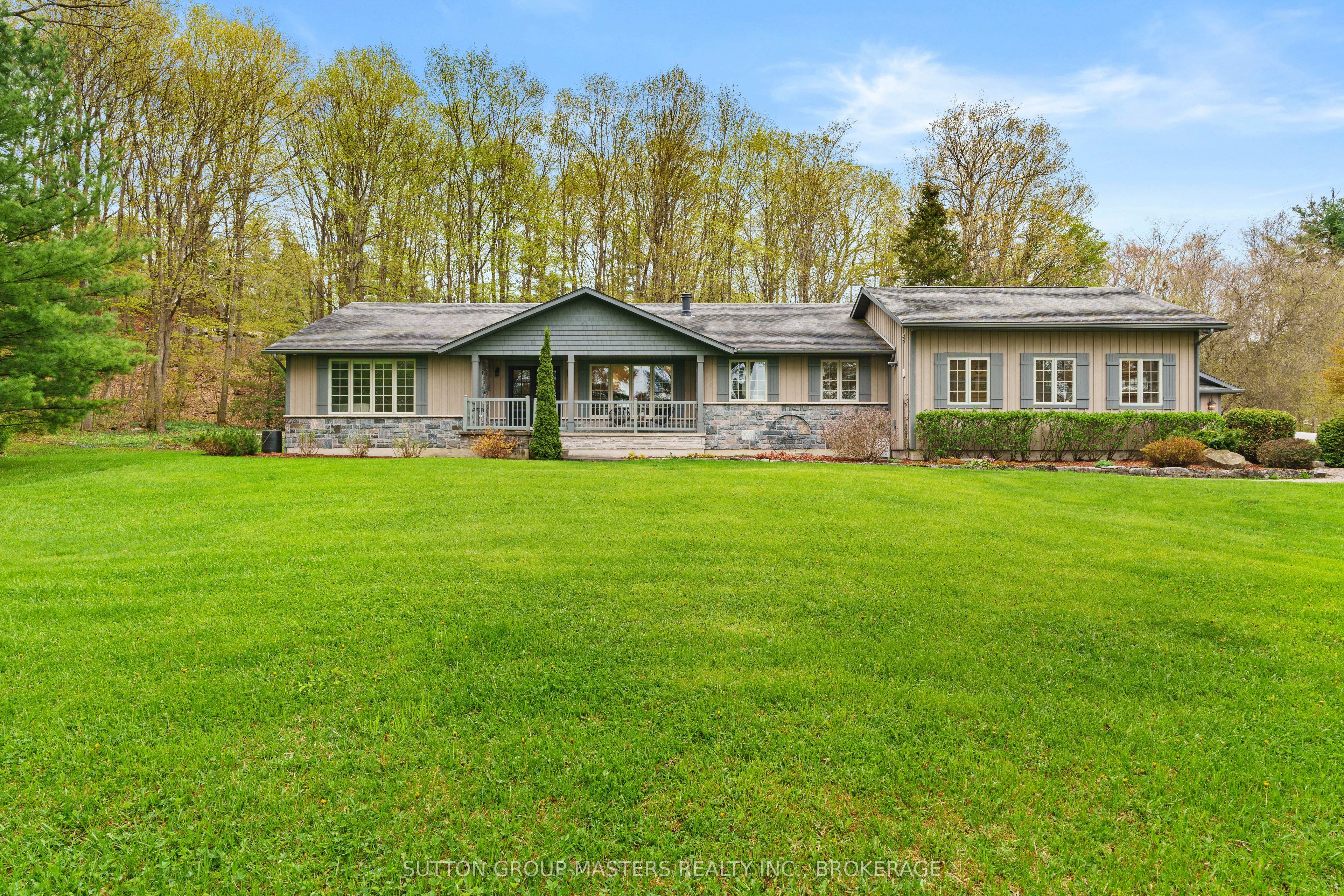 2280 Highland Heights Drive Property Photo 2
