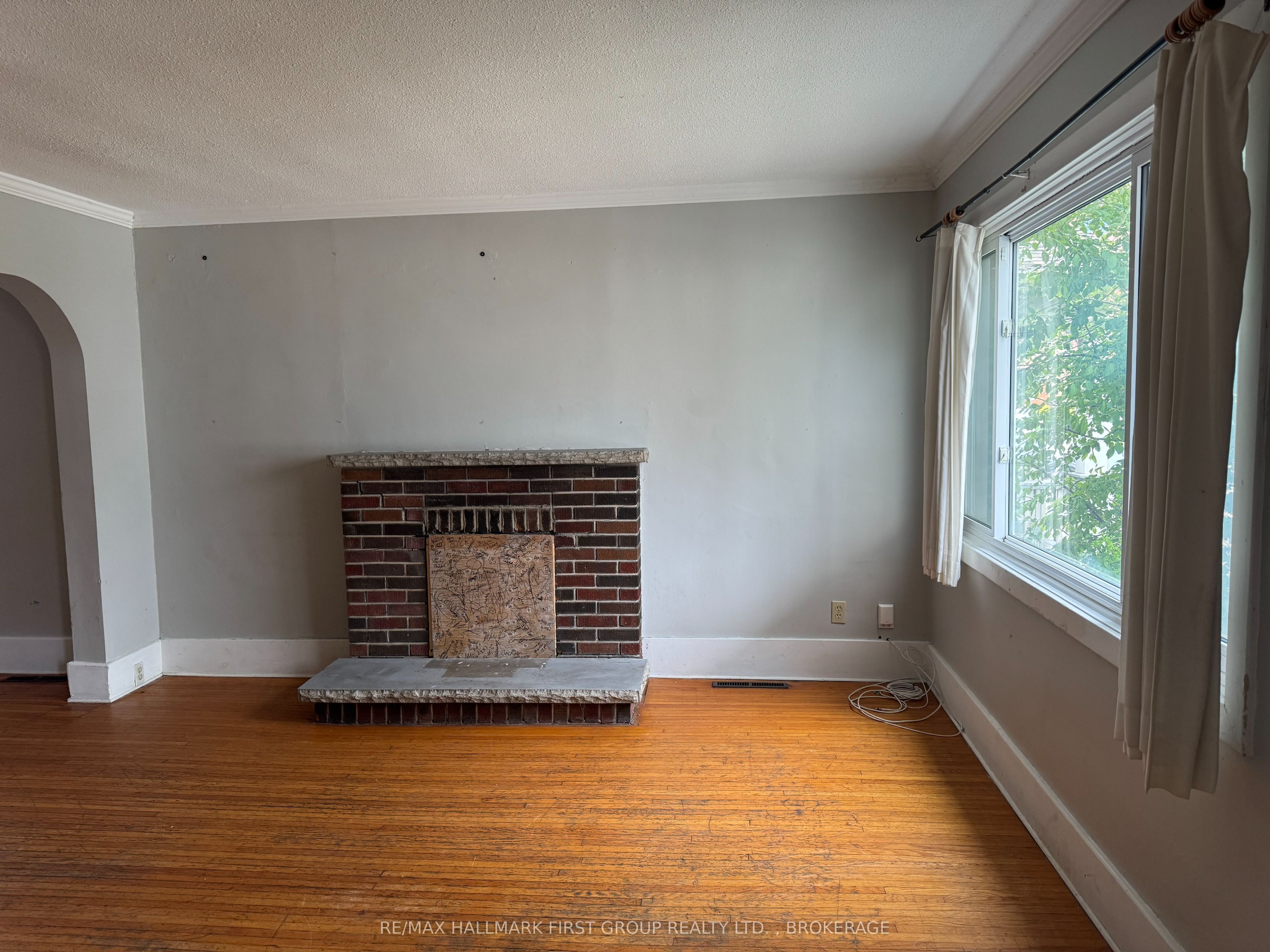516 Victoria St Property Photo 6