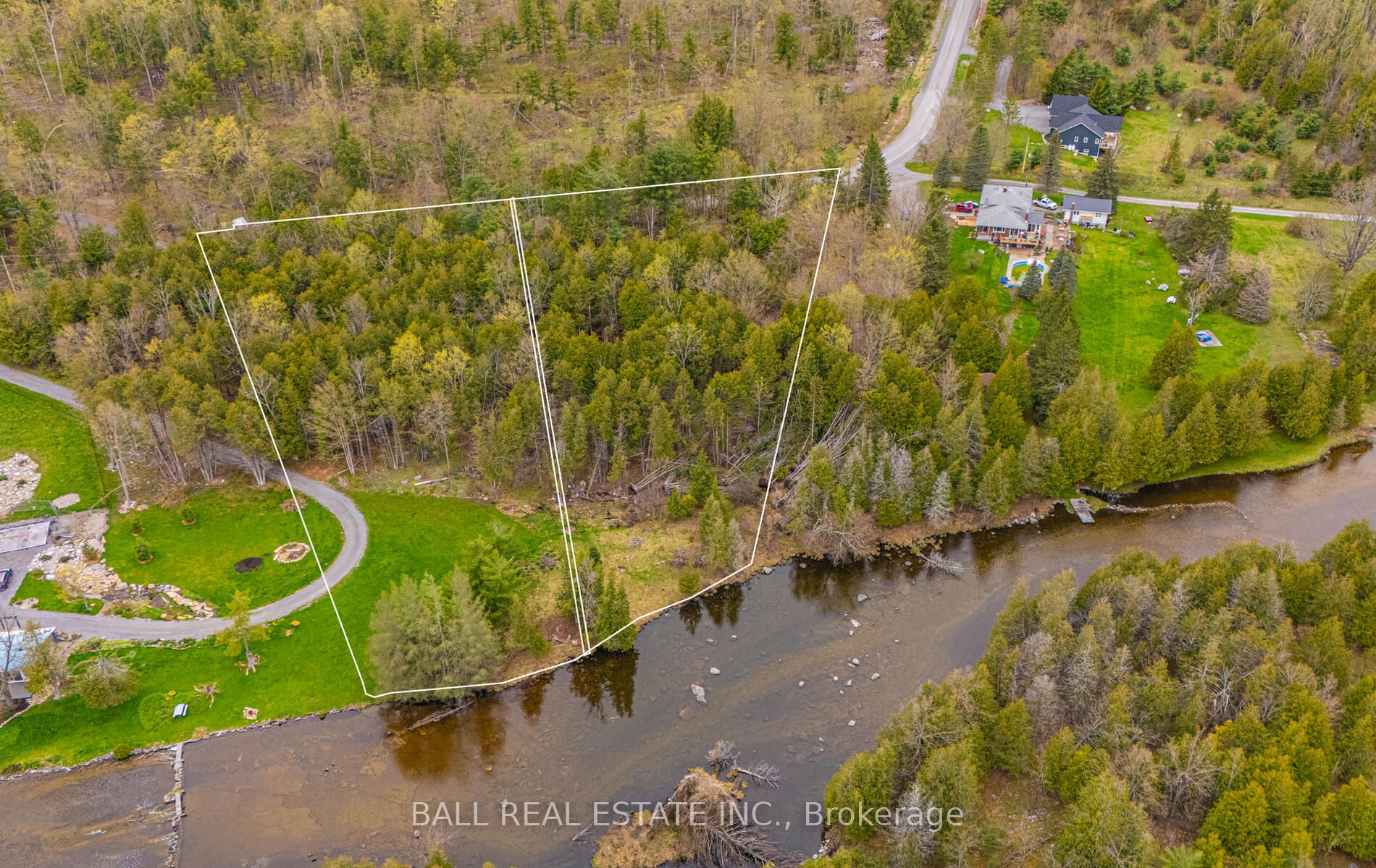 513 Sawmill Rd Property Photo 7