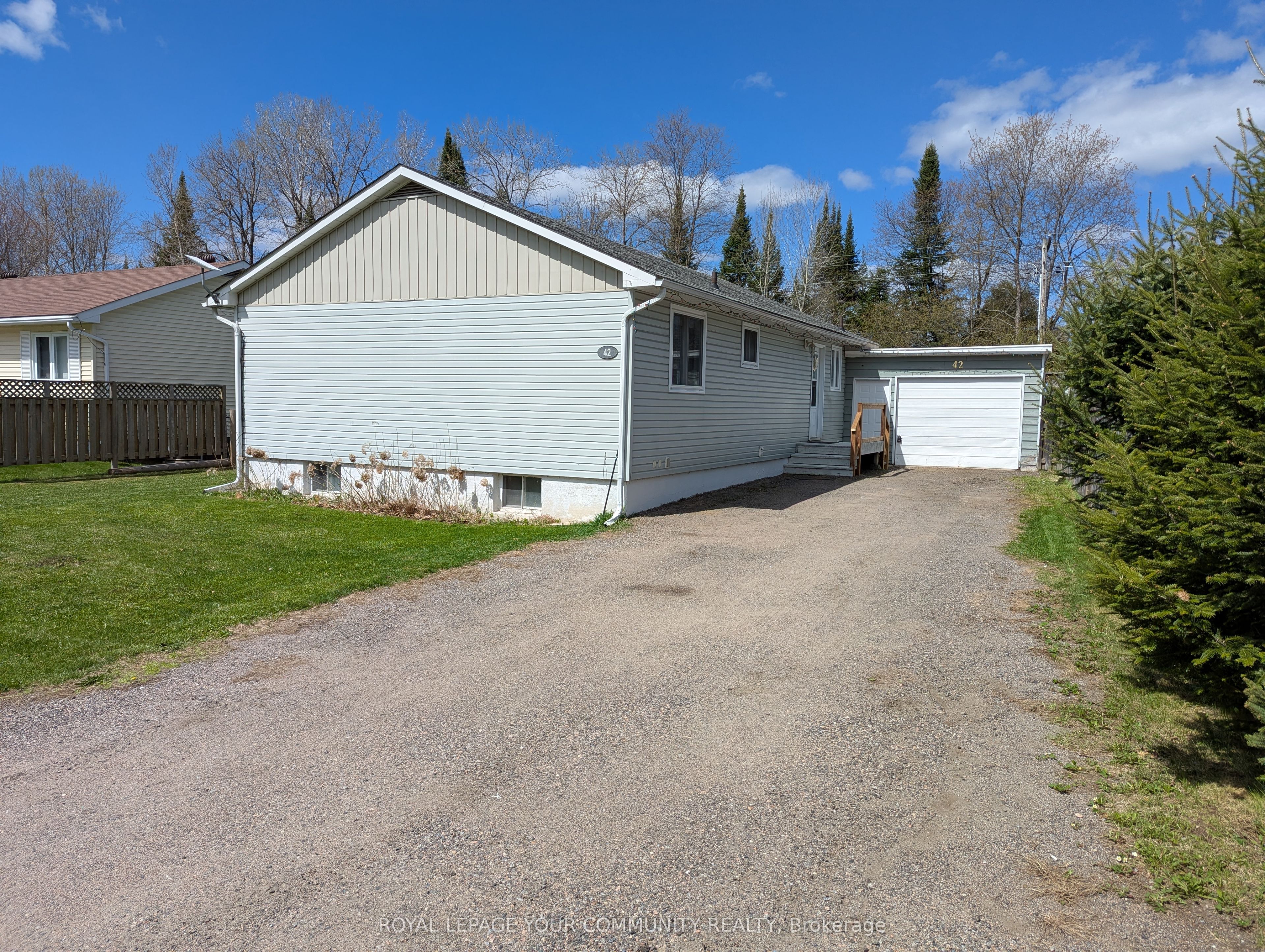 42 Sprucedale Street Property Photo