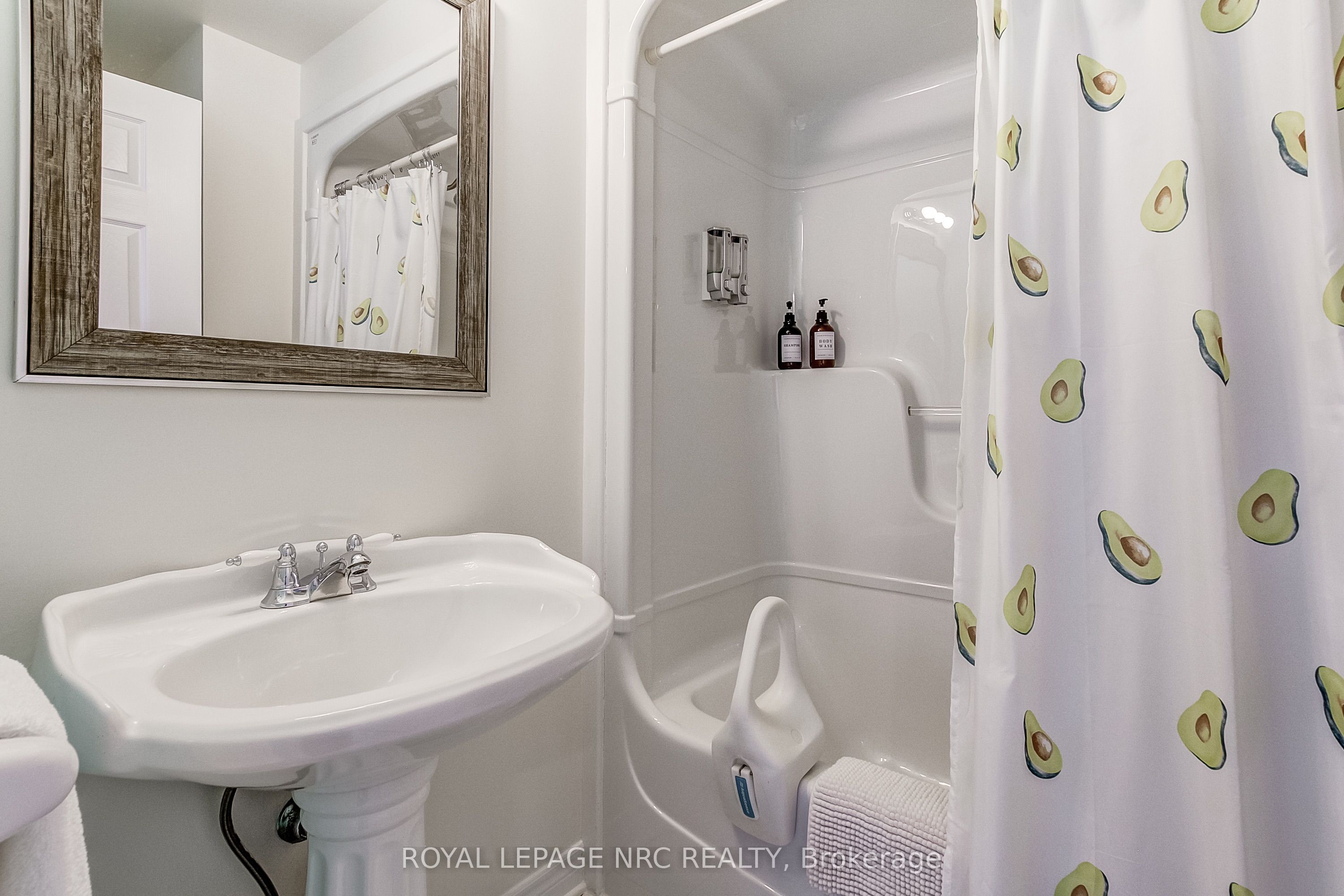 330 Gate Street Property Photo 27