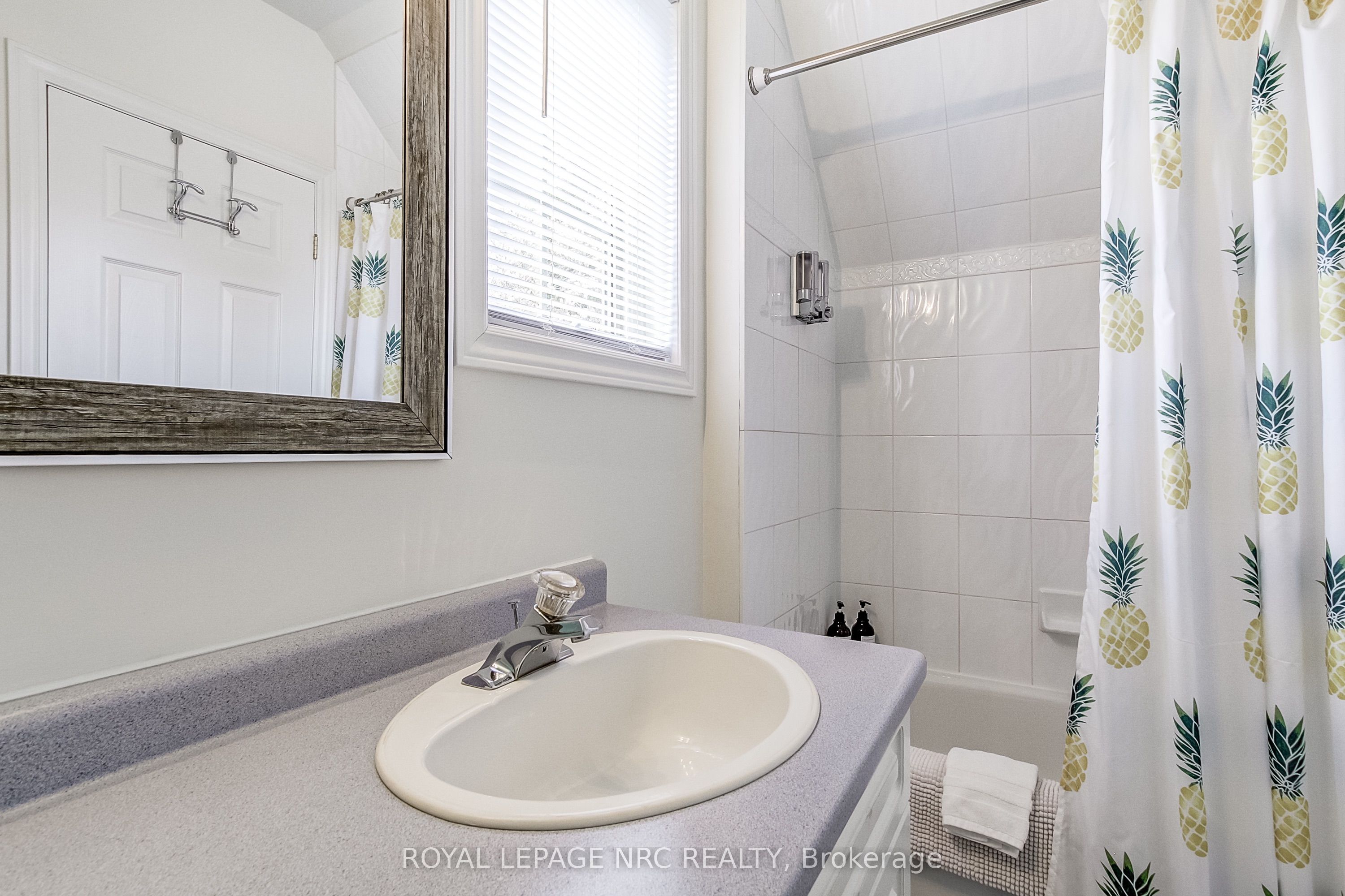 330 Gate Street Property Photo 32