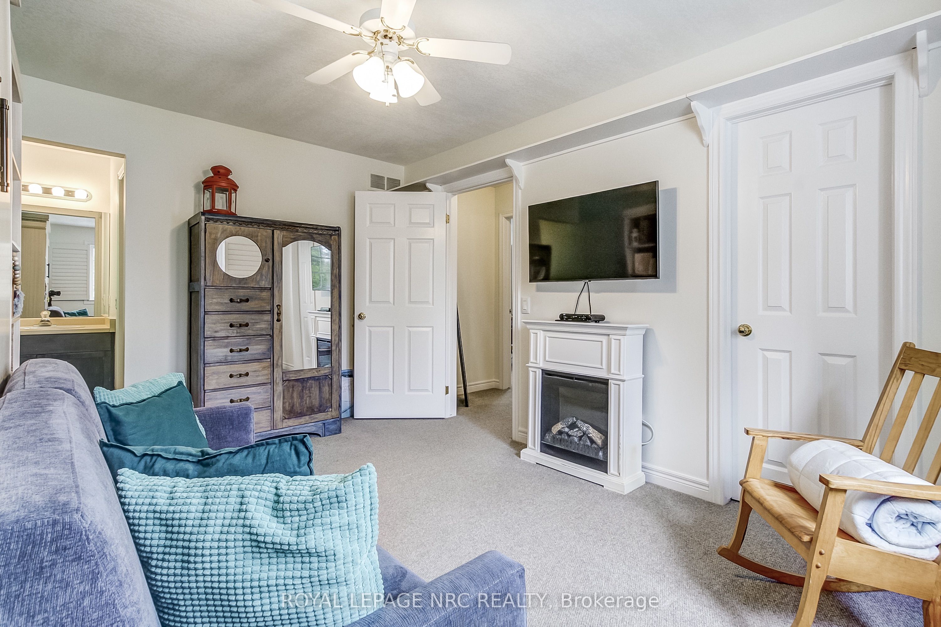330 Gate Street Property Photo 35