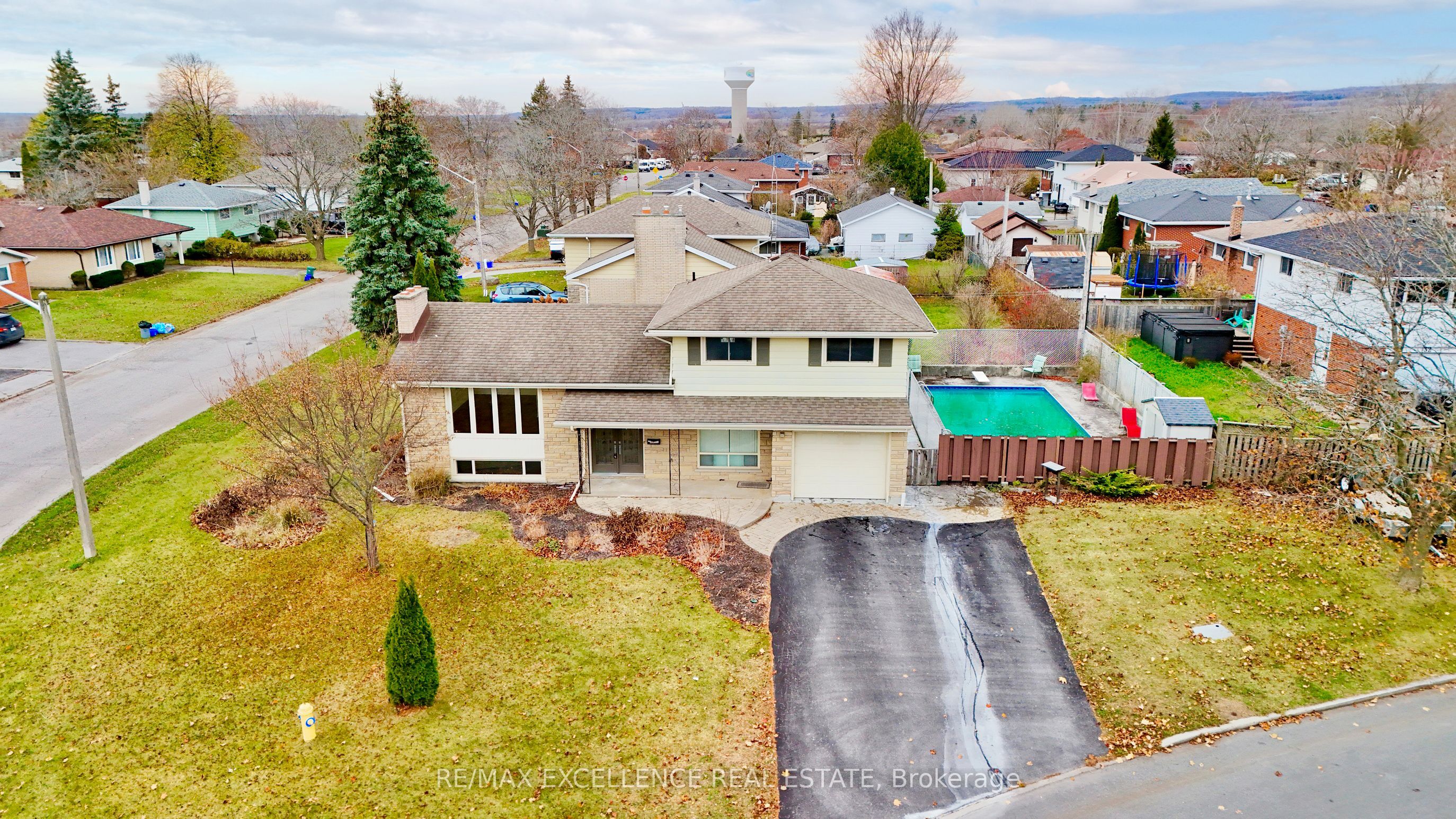 30 Patrick St Property Photo 1