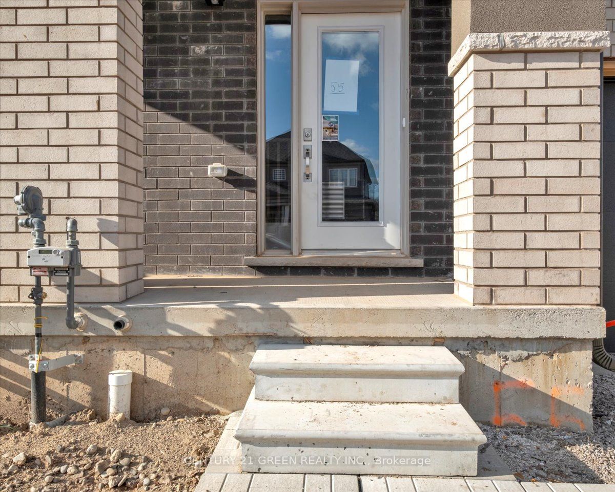 52 Mckernan Avenue Property Photo 2