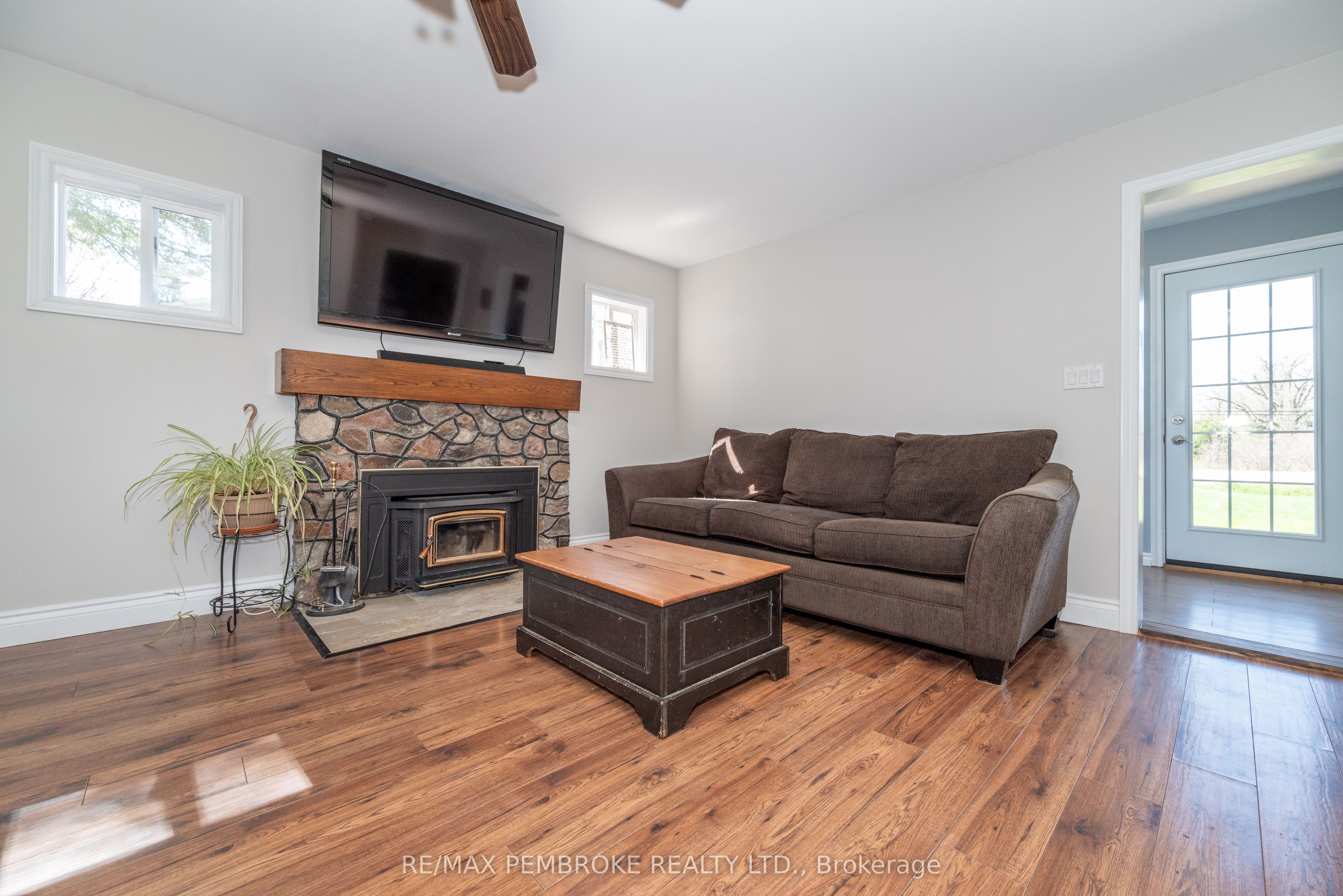38512 Highway 41 Highway Property Photo 18