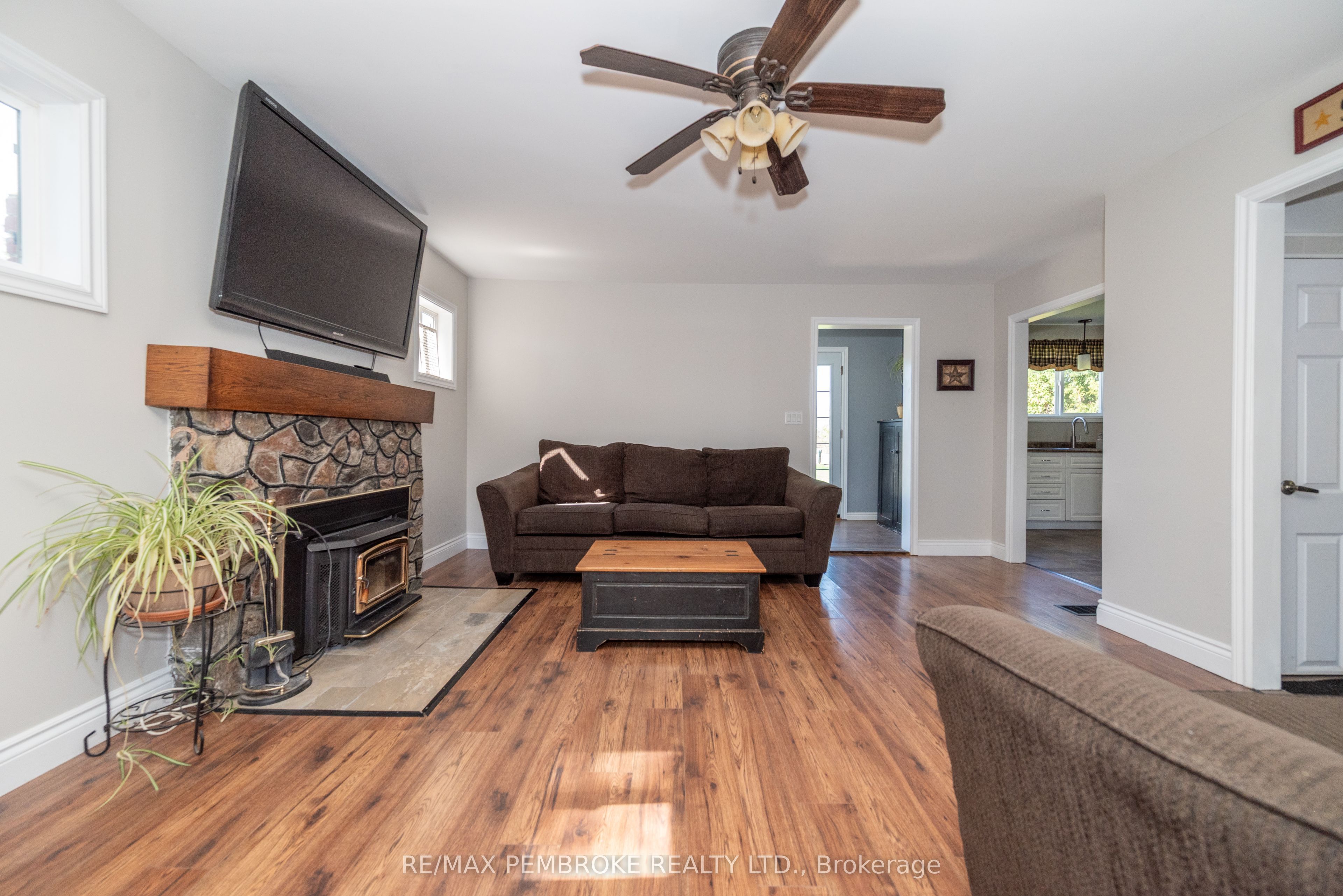 38512 Highway 41 Highway Property Photo 19