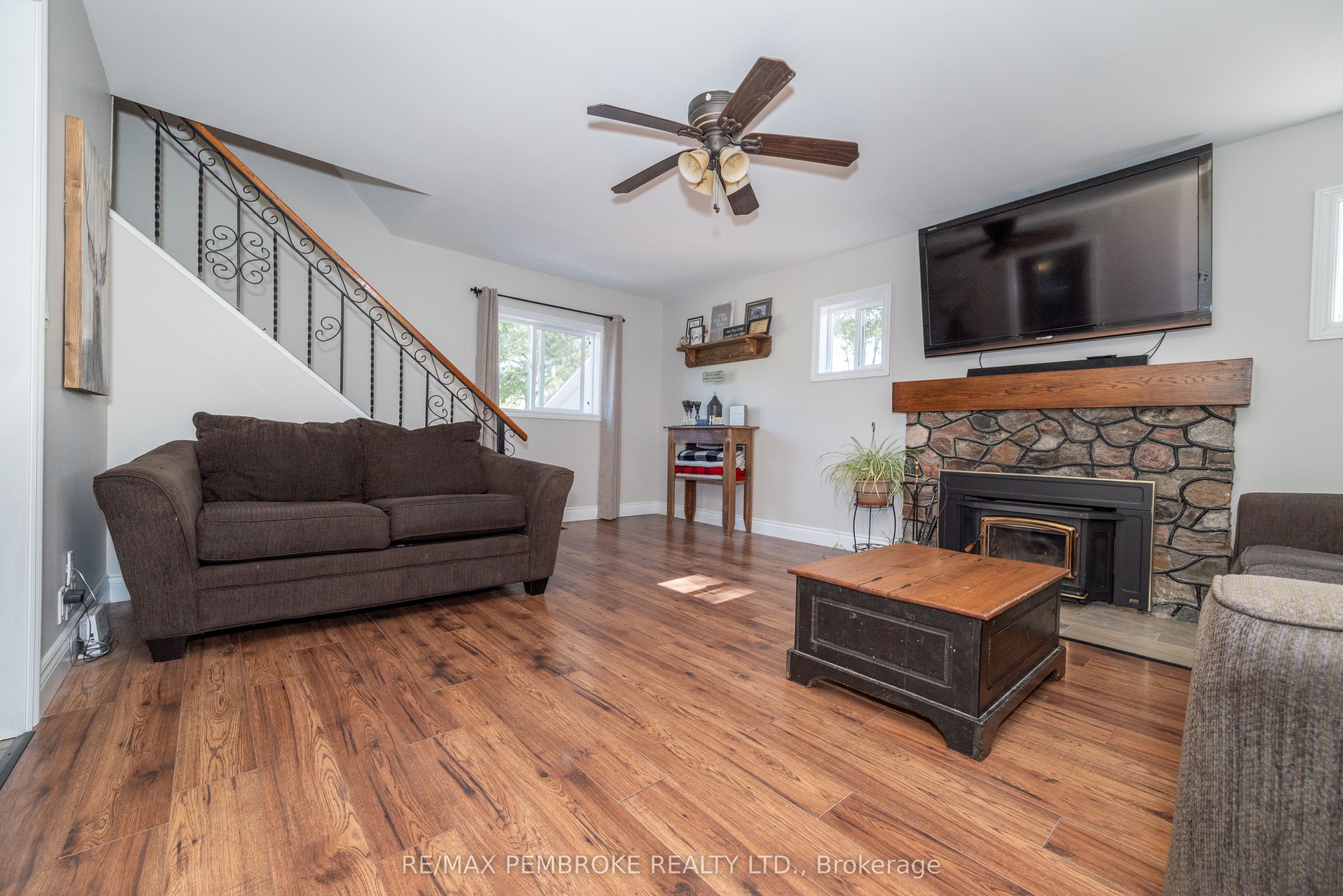 38512 Highway 41 Highway Property Photo 20