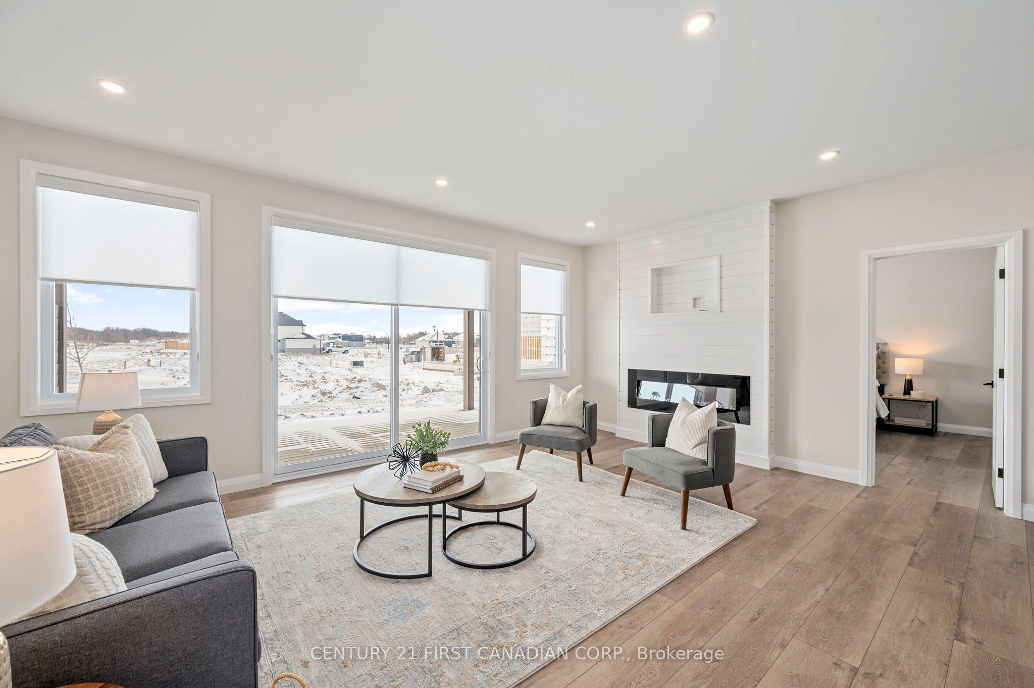 #5 - 32 Postma Crescent Property Photo 10
