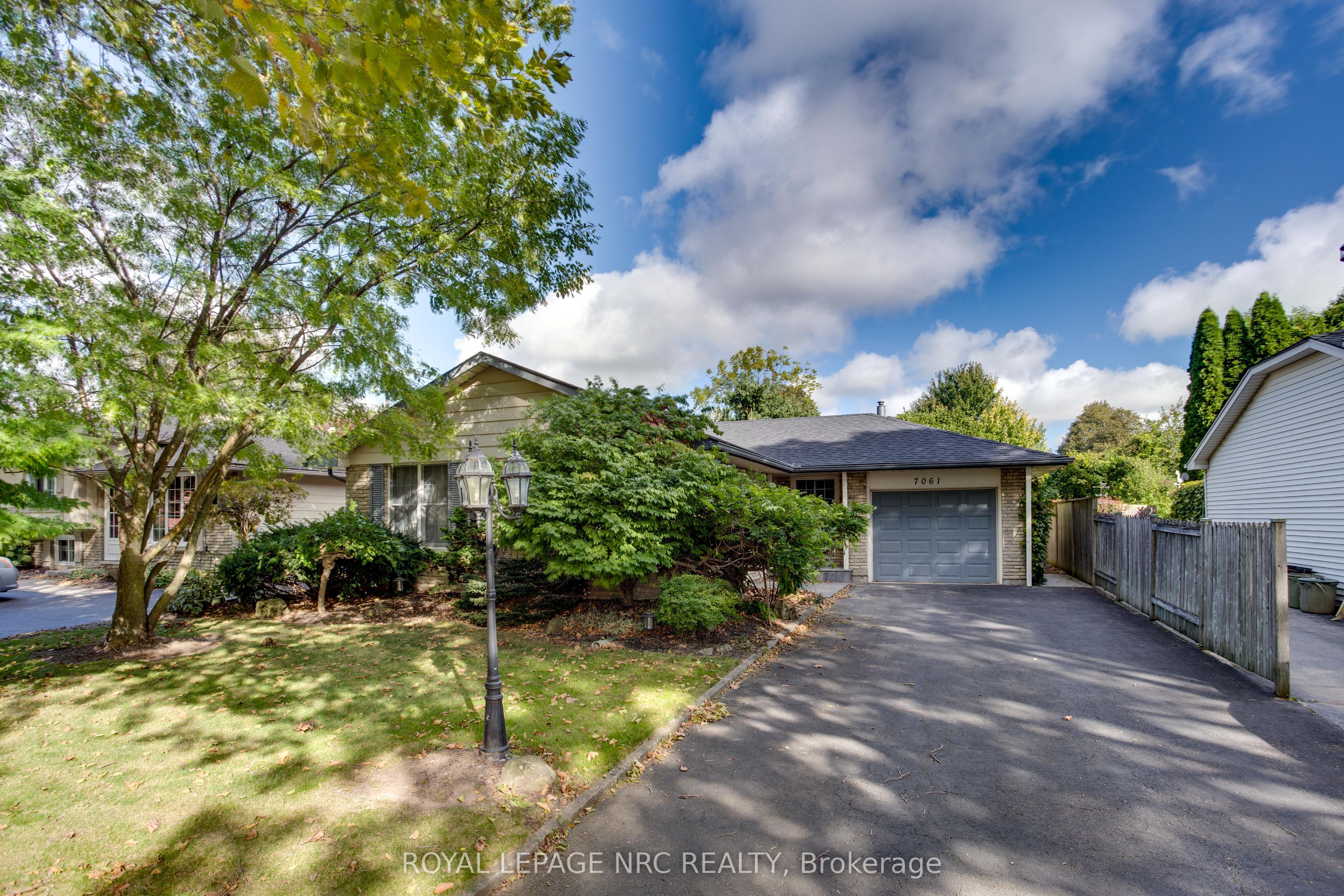 7061 Dolphin Street Property Photo