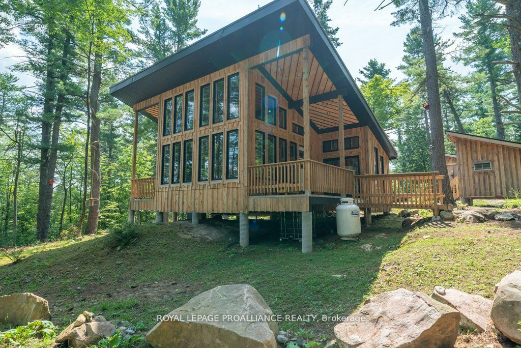 1812 Norway-lake Lane Property Photo